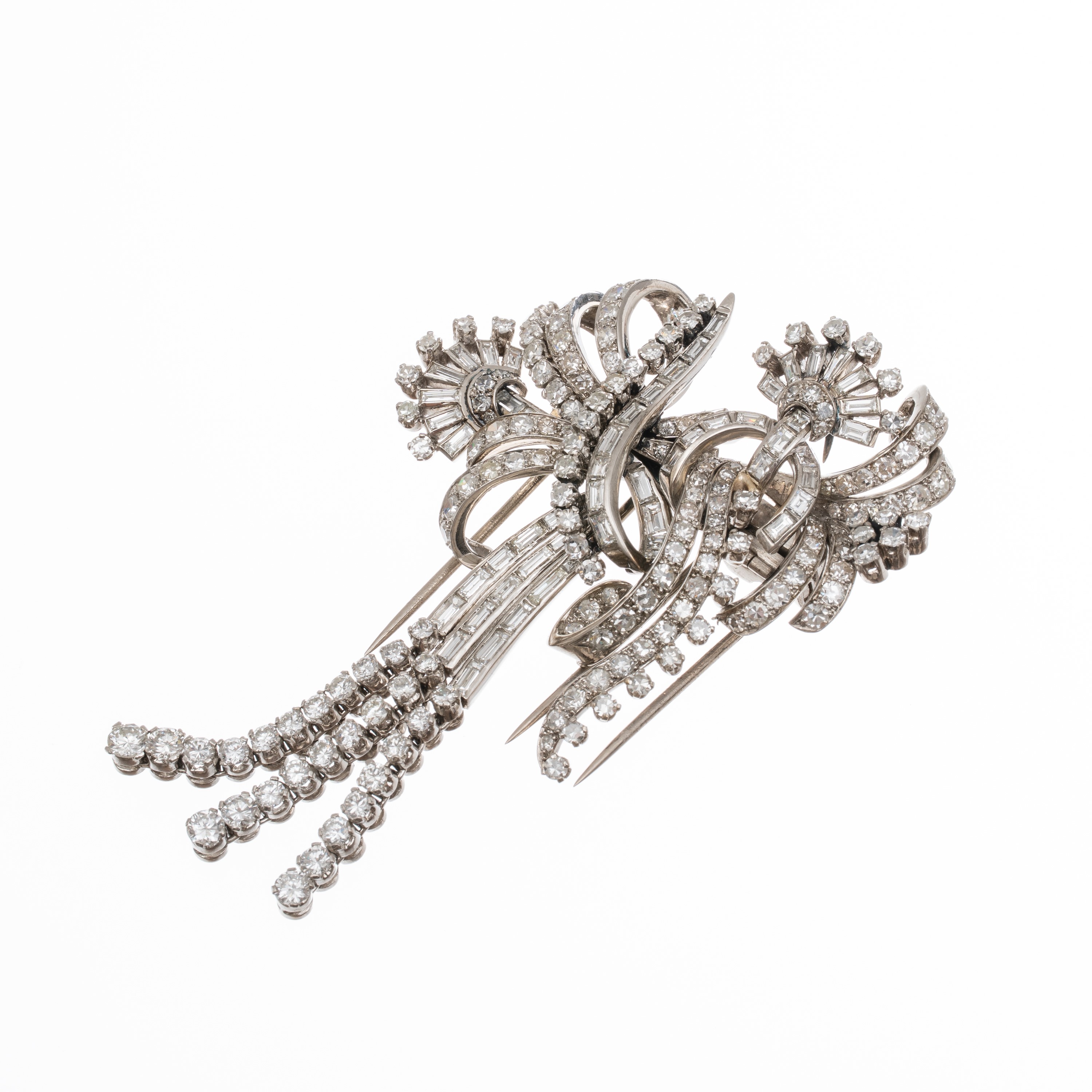 SPILLA A DOPPIA CLIP IN PLATINO E DIAMANTI TAGLIO BRILLANTE E BAGUETTES