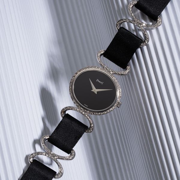 PIAGET - OROLOGIO SOLO TEMPO A CARICA MANUALE IN ORO BIANCO 18 KT E DIAMANTI TAGLIO BRILLANTE CON QUADRANTE  [..]