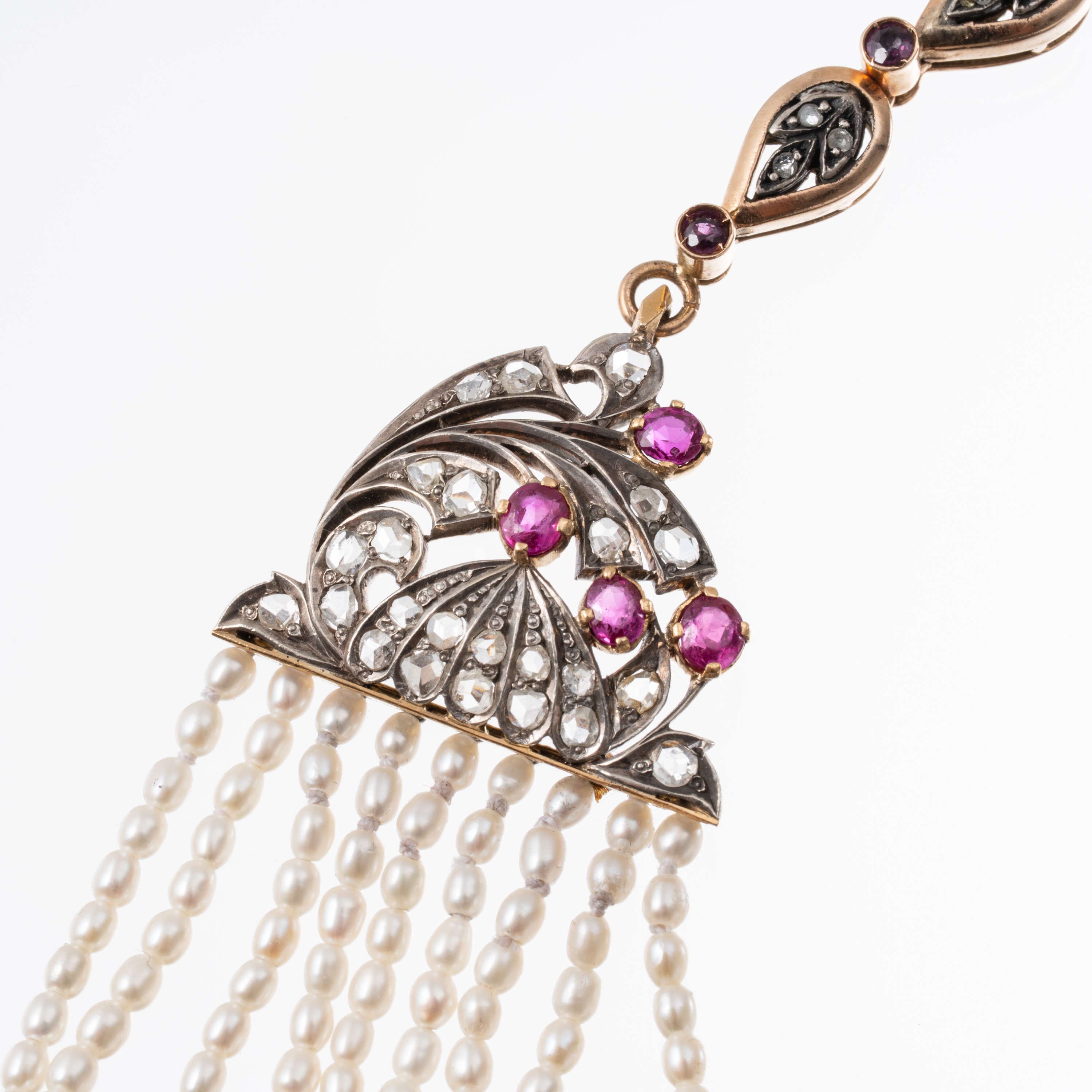 BLACK, STARR & FROST - COLLANA VITTORIANA IN ORO GIALLO 18 KT, ARGENTO, DIAMANTI, RUBINI E PERLE