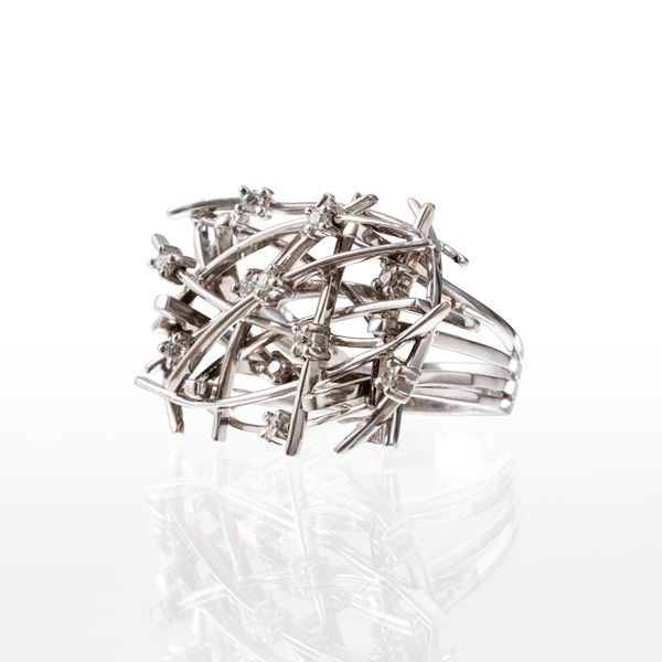 18 KT WHITE GOLD RING WITH BRILLIANT-CUT DIAMONDS