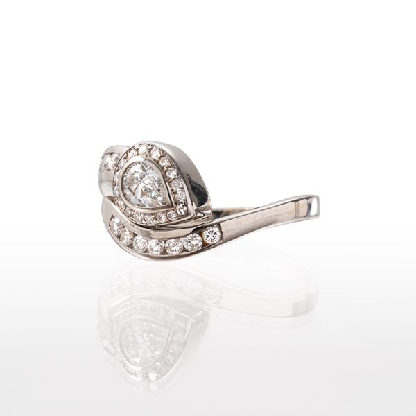 ANELLO SERPENTE IN ORO BIANCO 18 KT E DIAMANTI