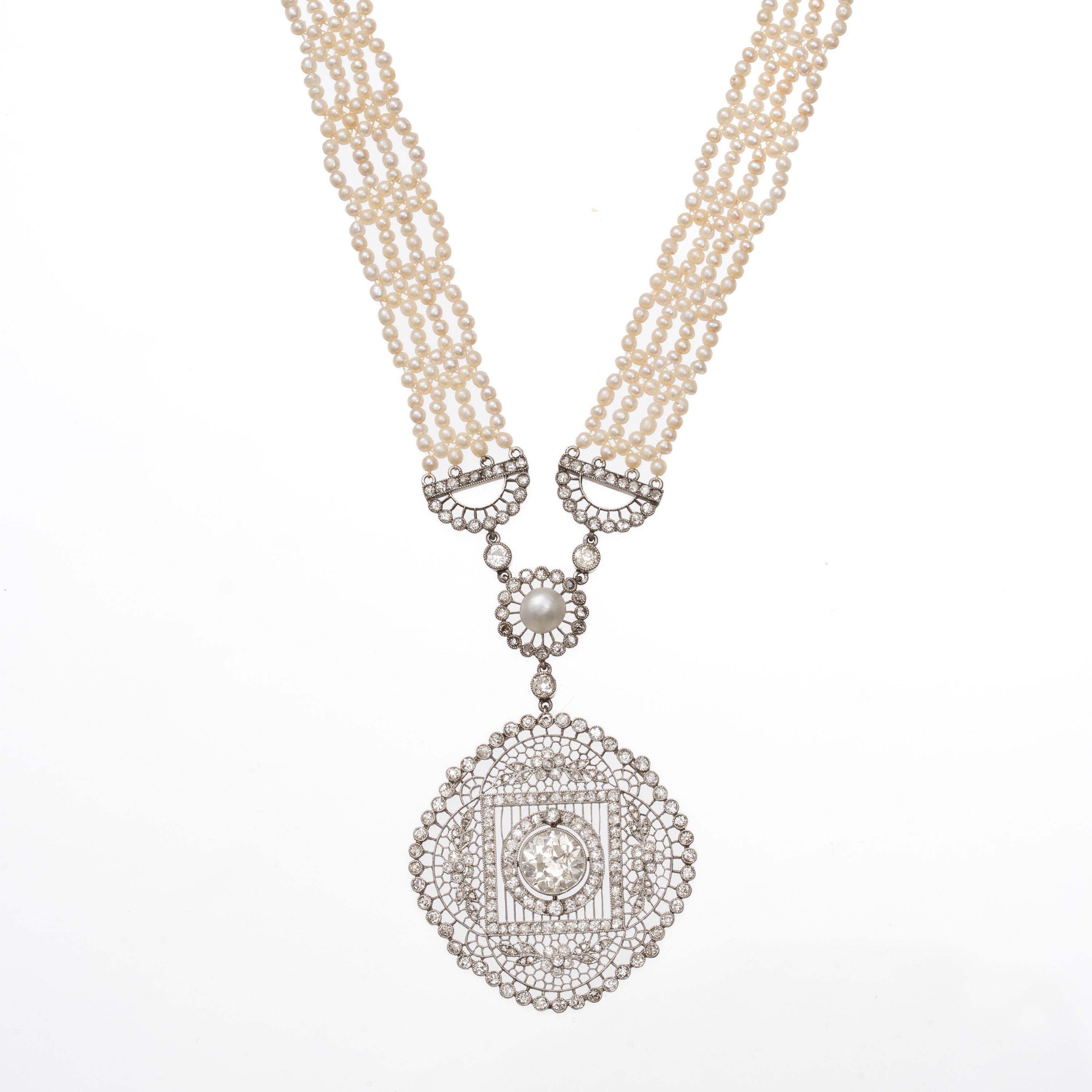 COLLANA IN PLATINO PERLE E DIAMANTI