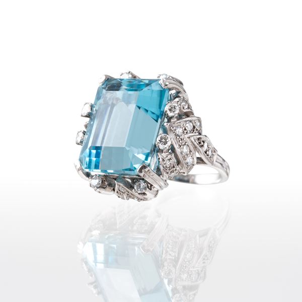 ANELLO IN PLATINO E ACQUAMARINA