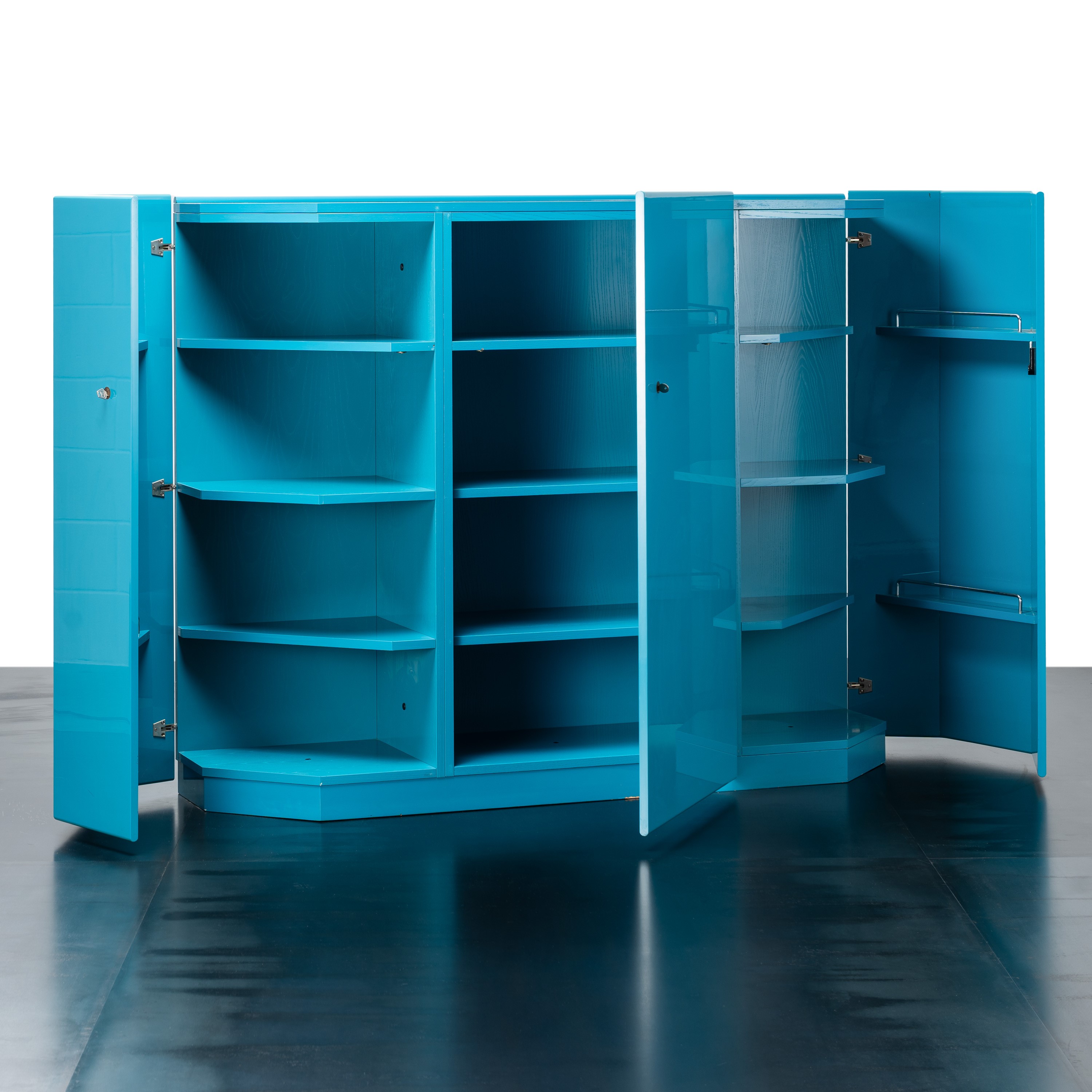 KAZUHIDE TAKAHAMA, CREDENZA 'BRAMANTE'