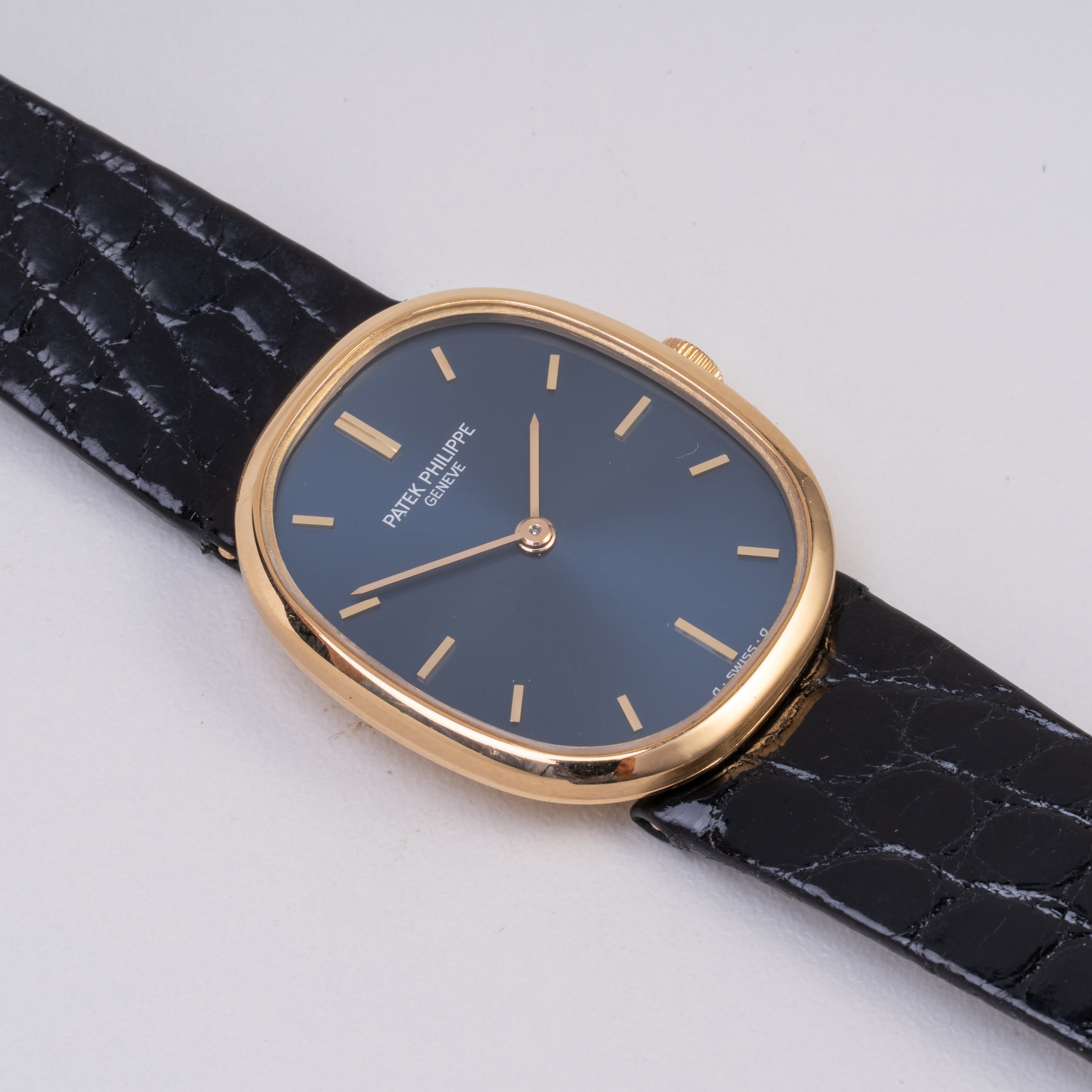 PATEK PHILIPPE - ELLIPSE OROLOGIO SOLO TEMPO A CARICA MANUALE IN ORO GIALLO 18KT CON QUADRANTE BL...