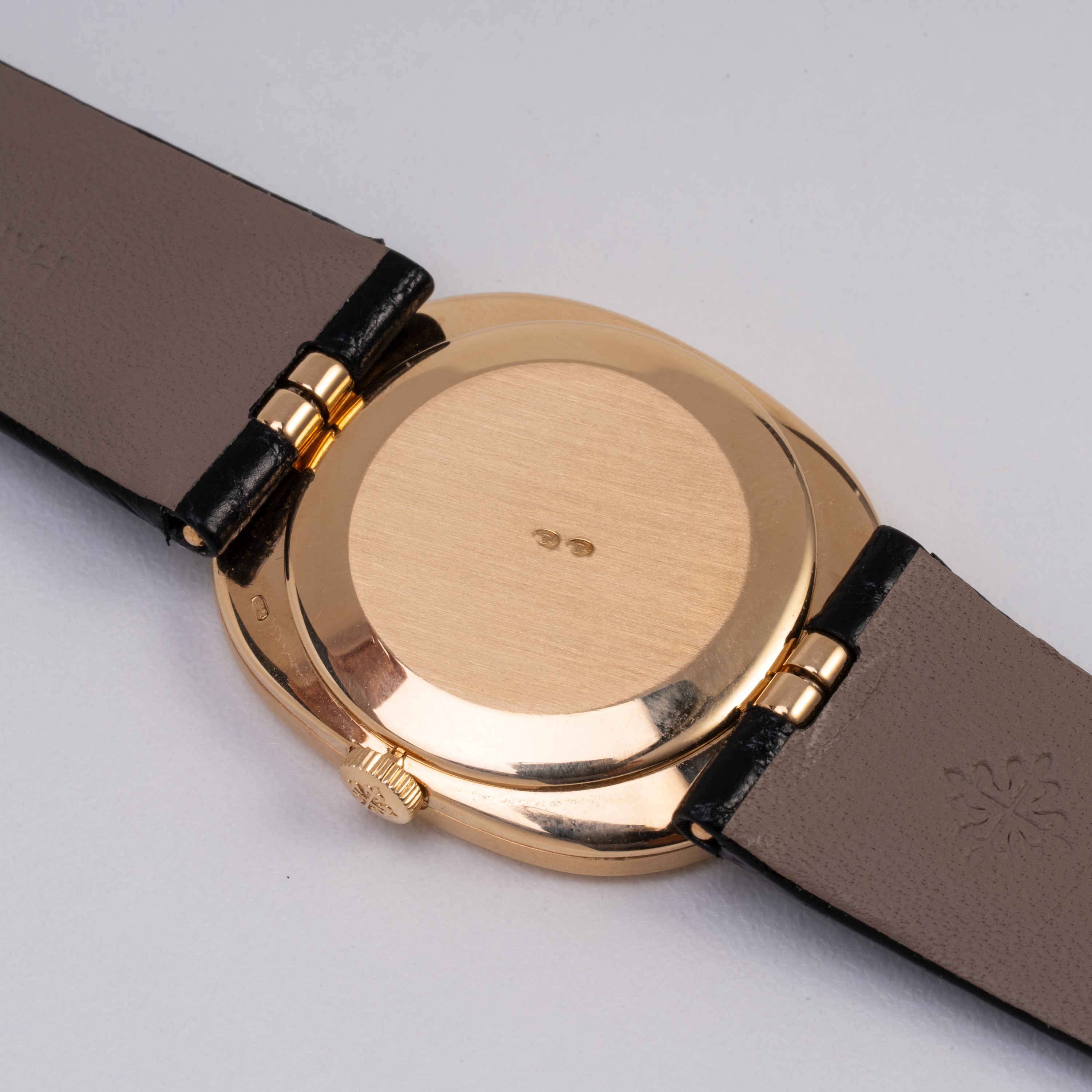 PATEK PHILIPPE - ELLIPSE OROLOGIO SOLO TEMPO A CARICA MANUALE IN ORO GIALLO 18KT CON QUADRANTE BL...