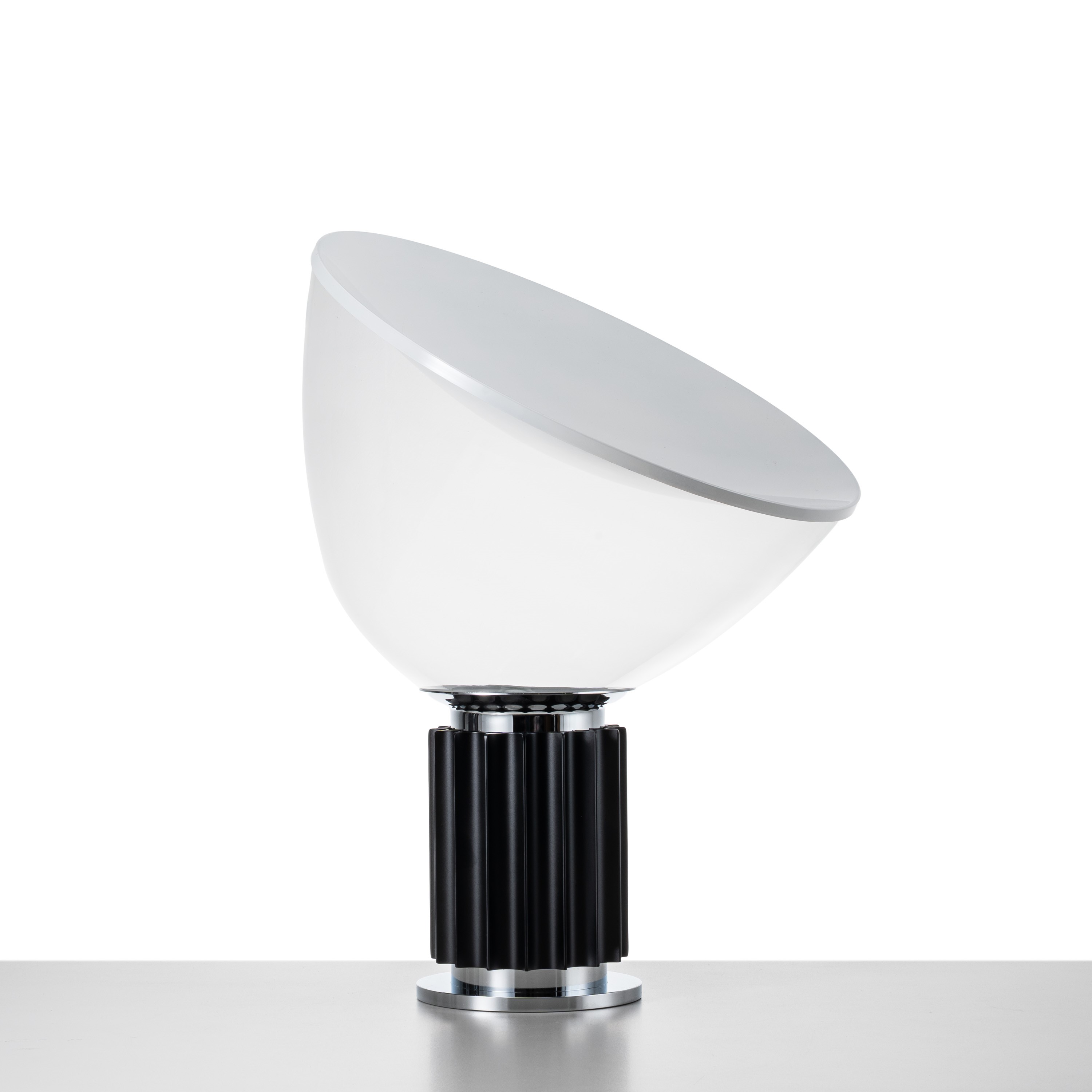ACHILLE E PIER GIACOMO CASTIGLIONI, LAMPADA DA TAVOLO 'TACCIA'