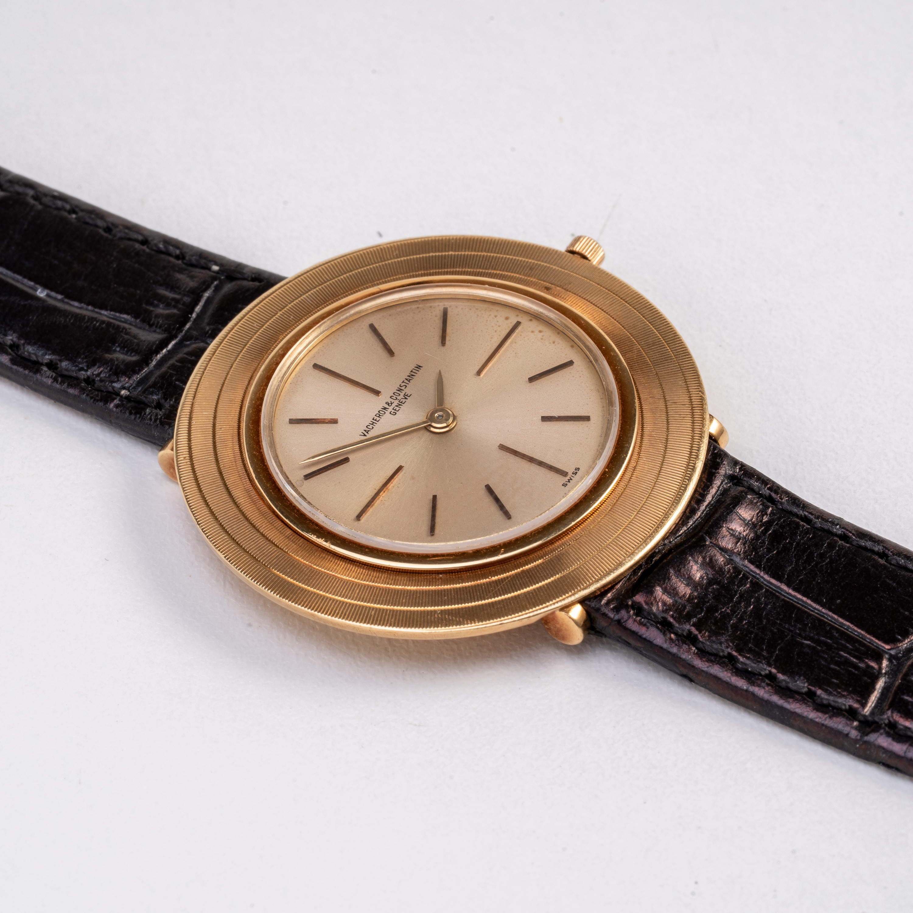 VACHERON CONSTANTIN - DISCO VOLANTE OROLOGIO SOLO TEMPO A CARICA MANUALE IN ORO GIALLO 18KT E QUA...