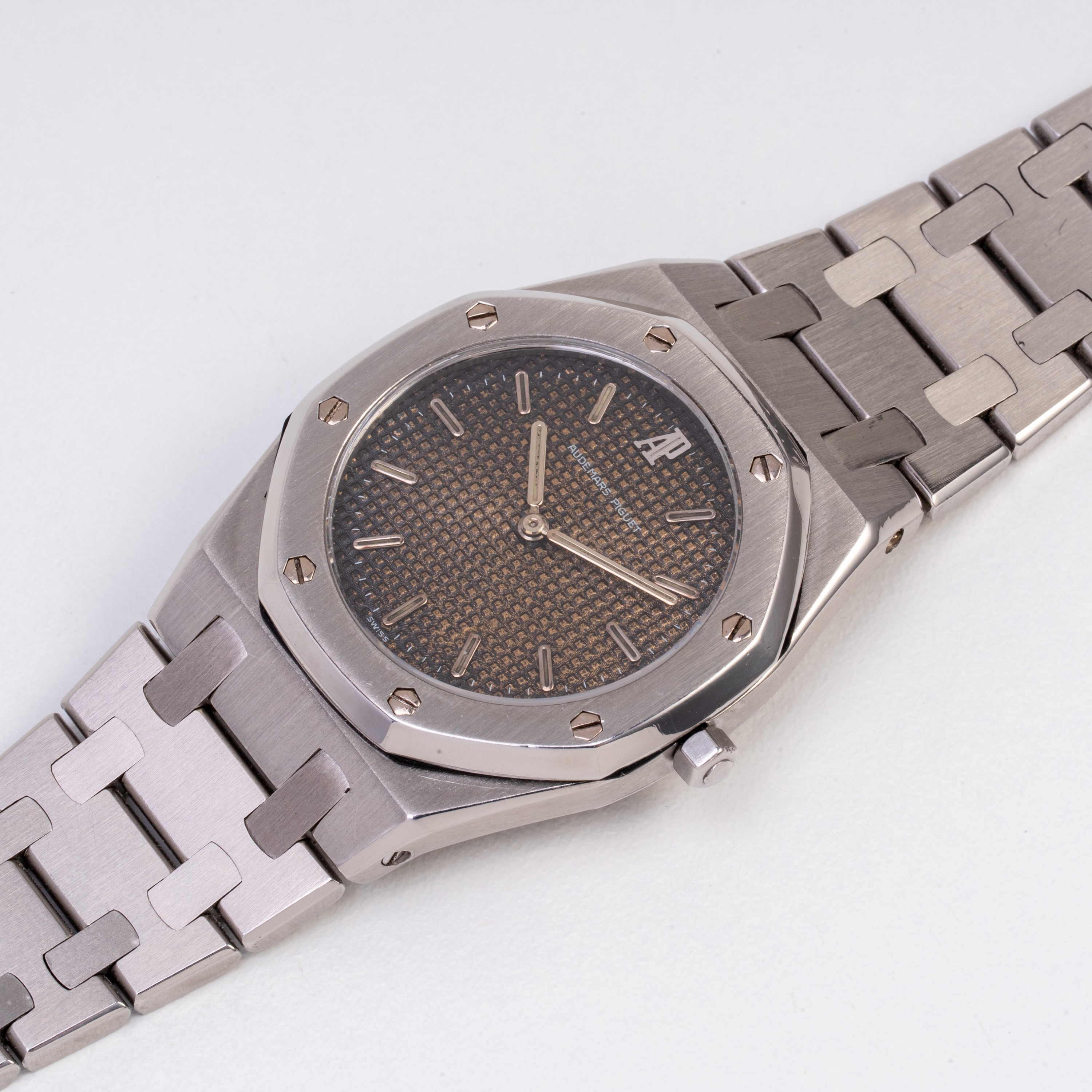 AUDEMARS PIGUET - ROYAL OAK OROLOGIO SOLO TEMPO IN ACCIAIO AL QUARZO CON QUADRANTE TROPICALE