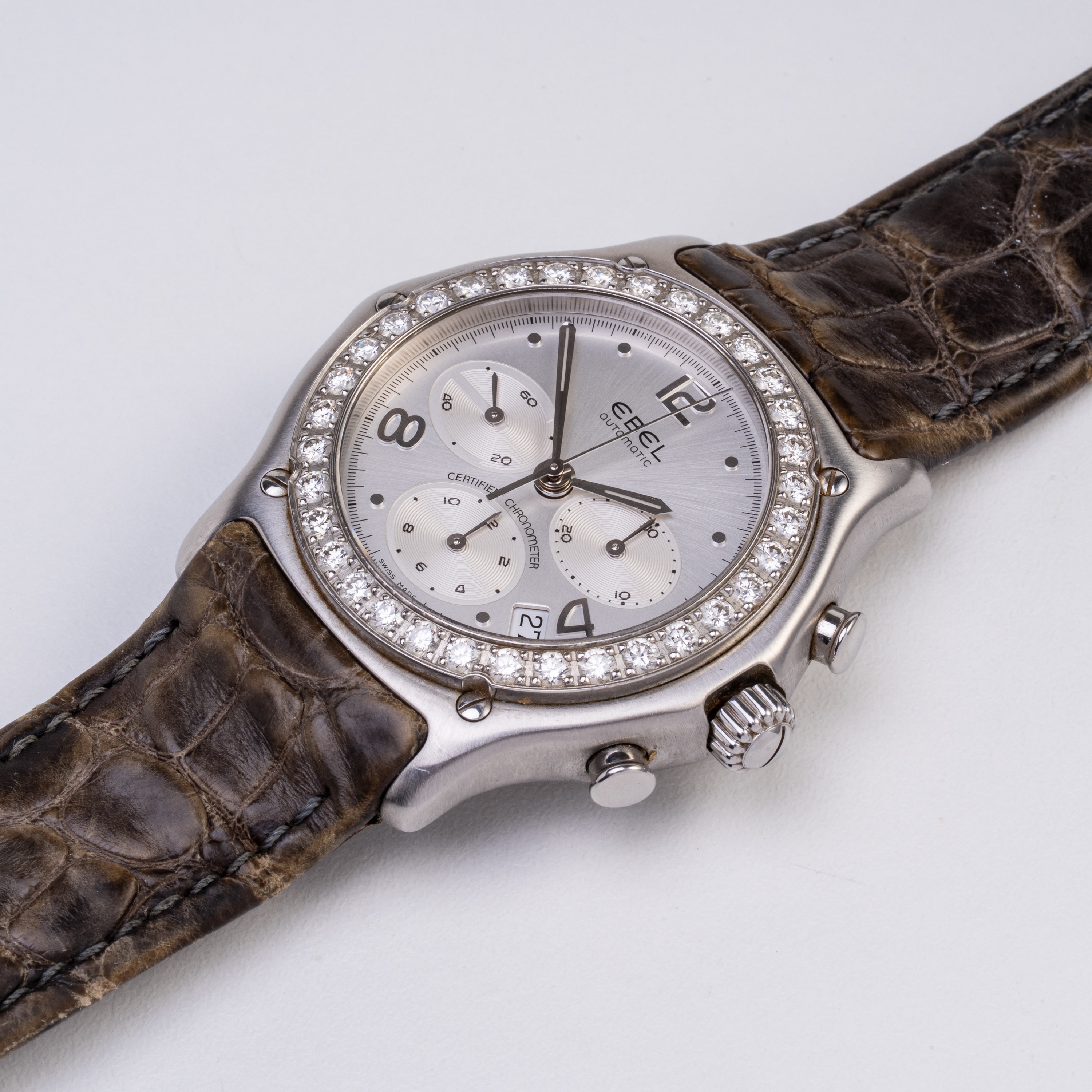 EBEL - 1911 CRONOGRAFO IN ACCIAIO A CARICA AUTOMATICA CON GHIERA IN DIAMANI TAGLIO BRILLANTE, QUA...