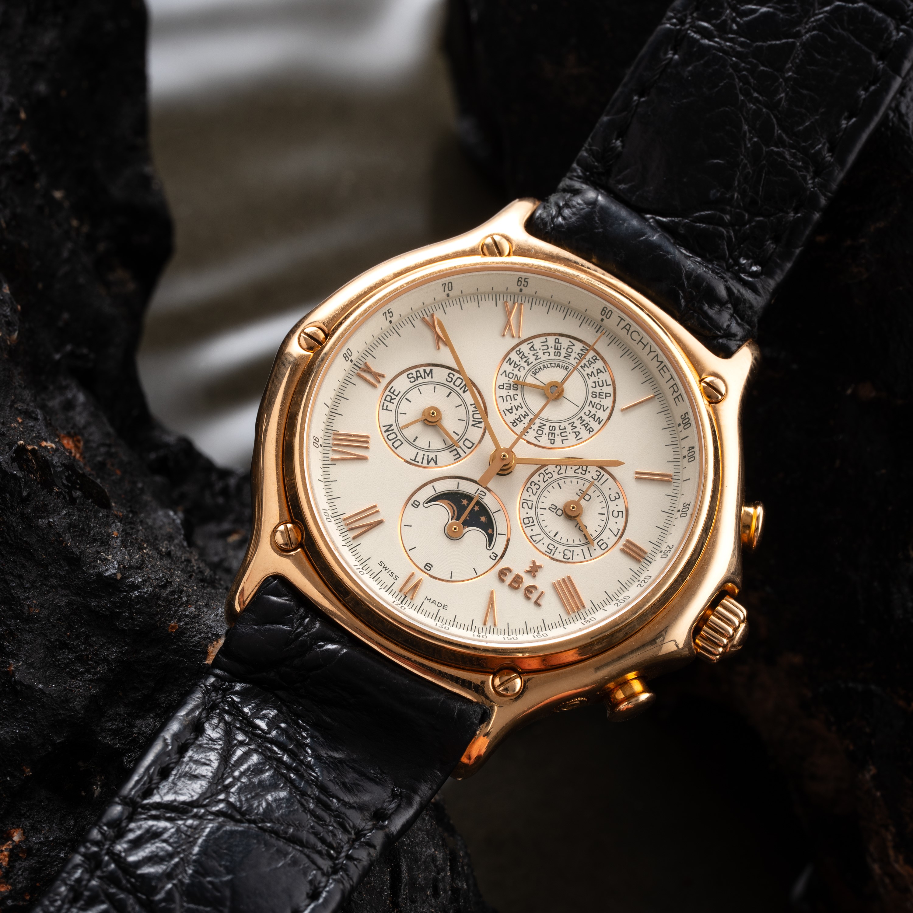 EBEL - 1911 CRONOGRAFO CALENDARIO PERPETUO CON FASI LUNA A CARICA AUTOMATICA IN ORO ROSA 18KT