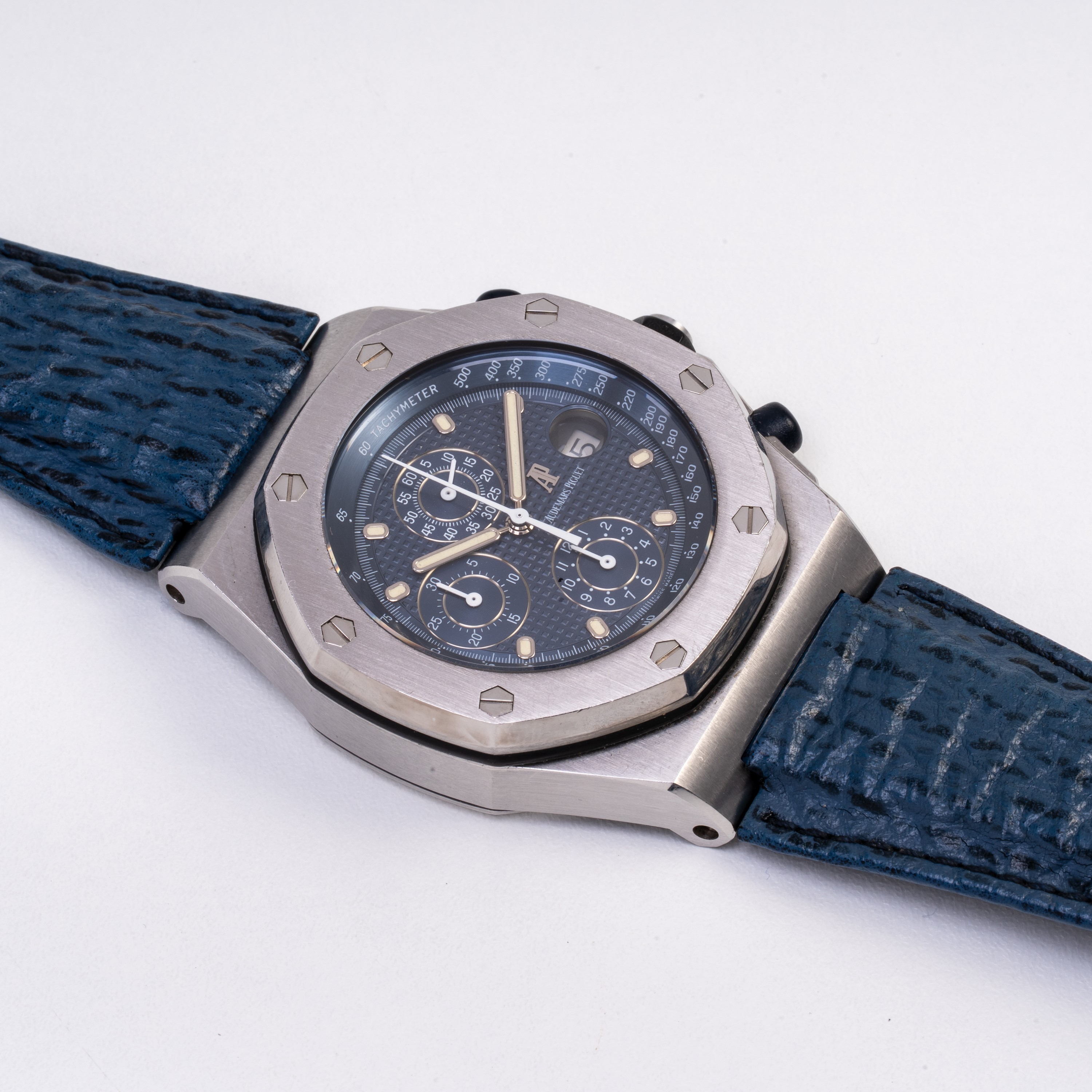 AUDEMARS PIGUET - ROYAL OAK OFFSHORE CRONOGRAFO A CARICA AUTOMATICA IN ACCIAIO CON QUADRANTE TAPI...
