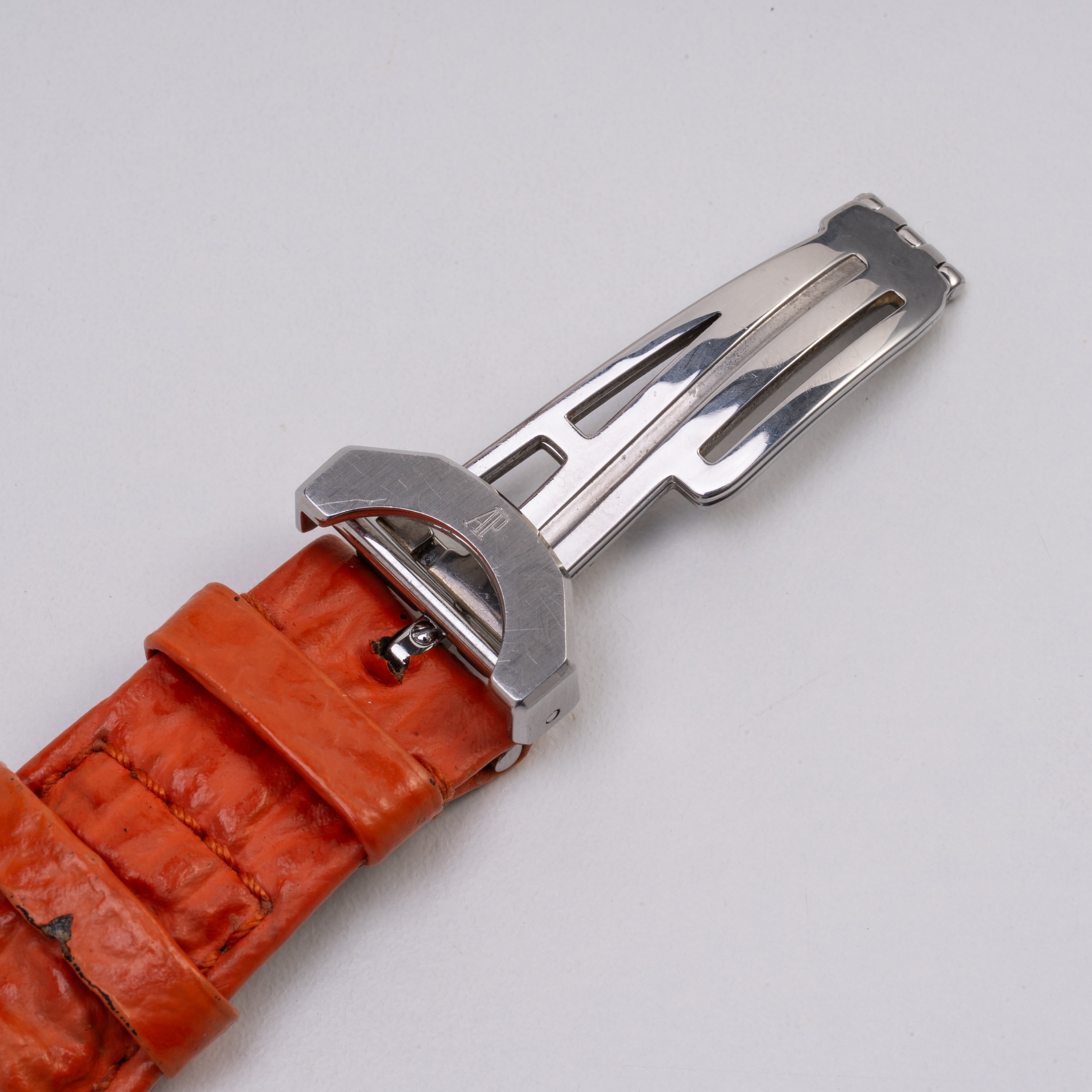AUDEMARS PIGUET - ROYAL OAK OFFSHORE CRONOGRAFO A CARICA AUTOMATICA IN ACCIAIO CON QUADRANTE TAPI...