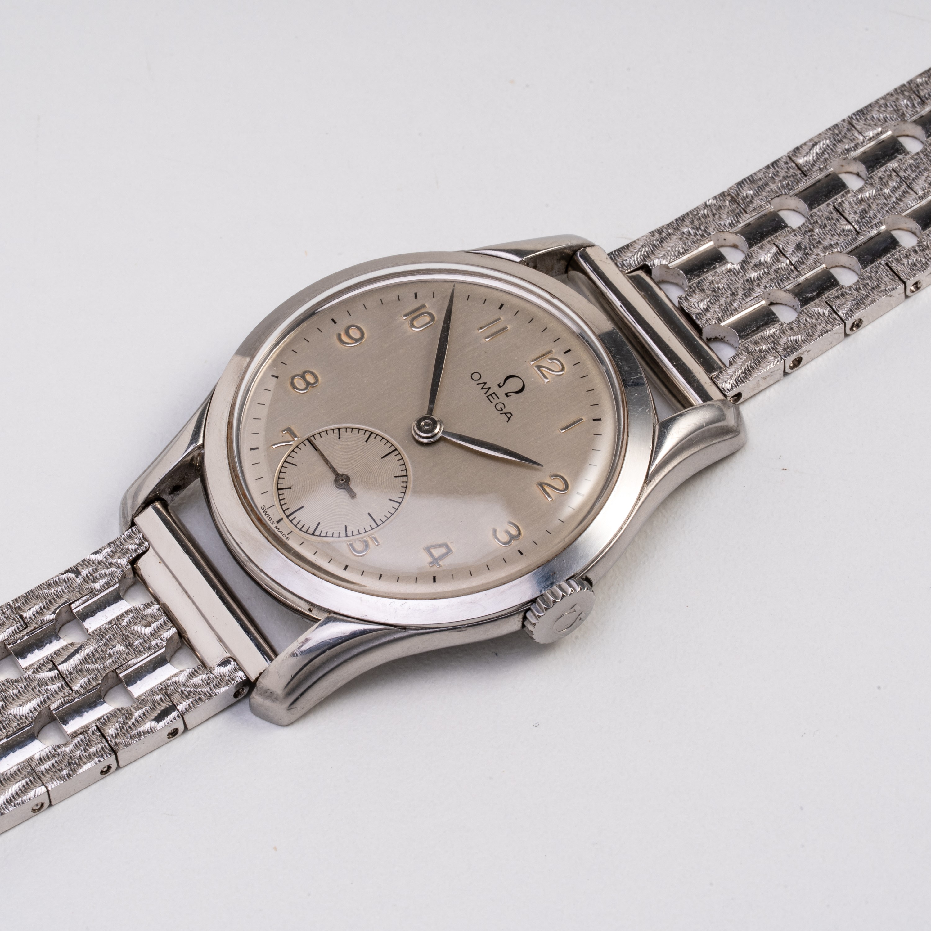 OMEGA - CALATRAVA OROLOGIO SOLO TEMPO A CARICA MANUALE IN ACCIAIO CON QUADRANTE ARGENTE' CON PICC...