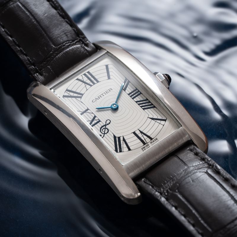 CARTIER - TANK AMERICAINE OROLOGIO SOLO TEMPO A CARICA AUTOMATICA IN ORO BIANCO 18KT REALIZZATO P...