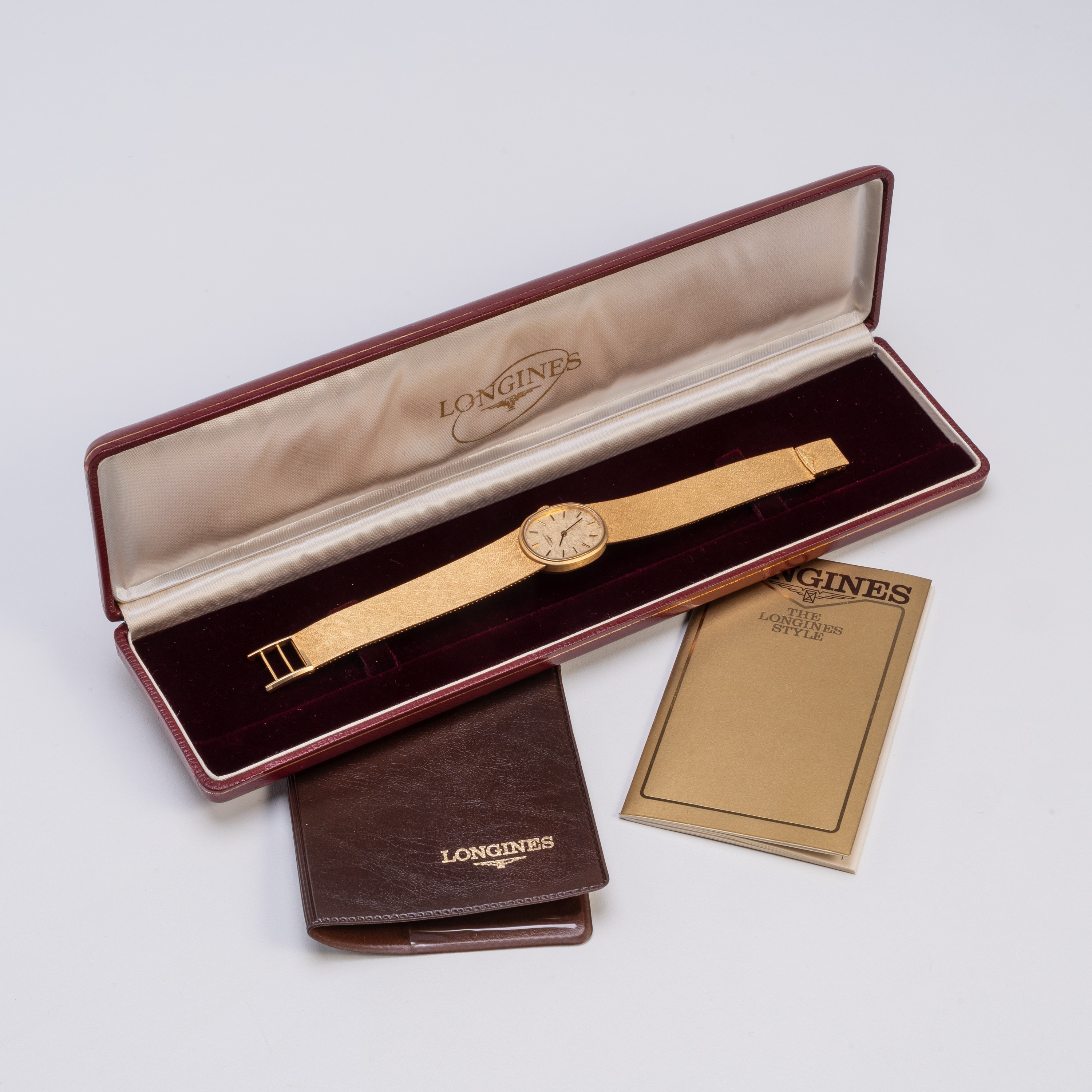 LONGINES OROLOGIO SOLO TEMPO A CARICA MANUALE IN ORO GIALLO 18KT CON BRACCIALE INTEGRATO IN ORO G...
