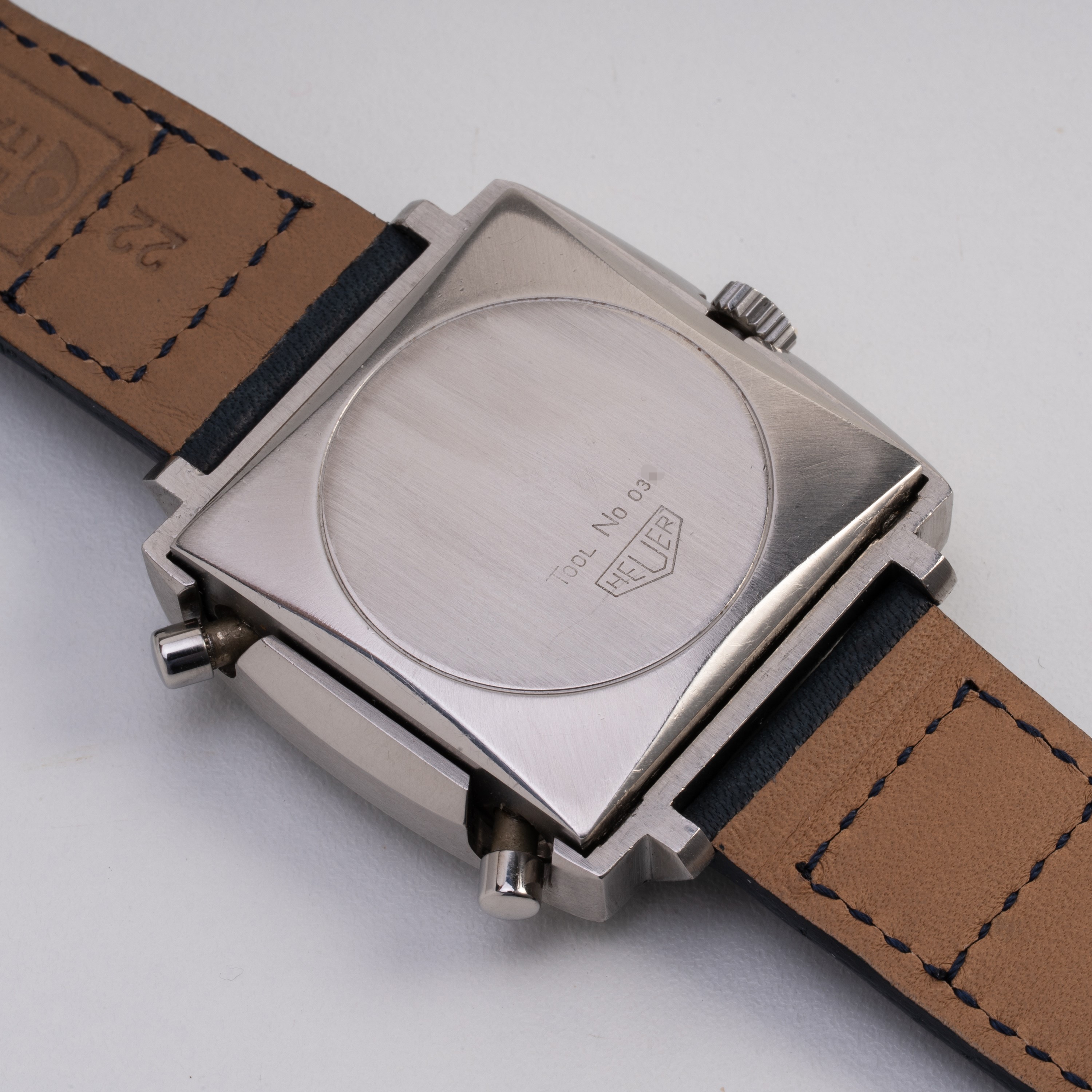 HEUER - MONACO CRONOGRAFO A CARICA AUTOMATICA IN ACCIAIO CON QUADRANTE GRIGIO E DATARIO AD ORE SE...