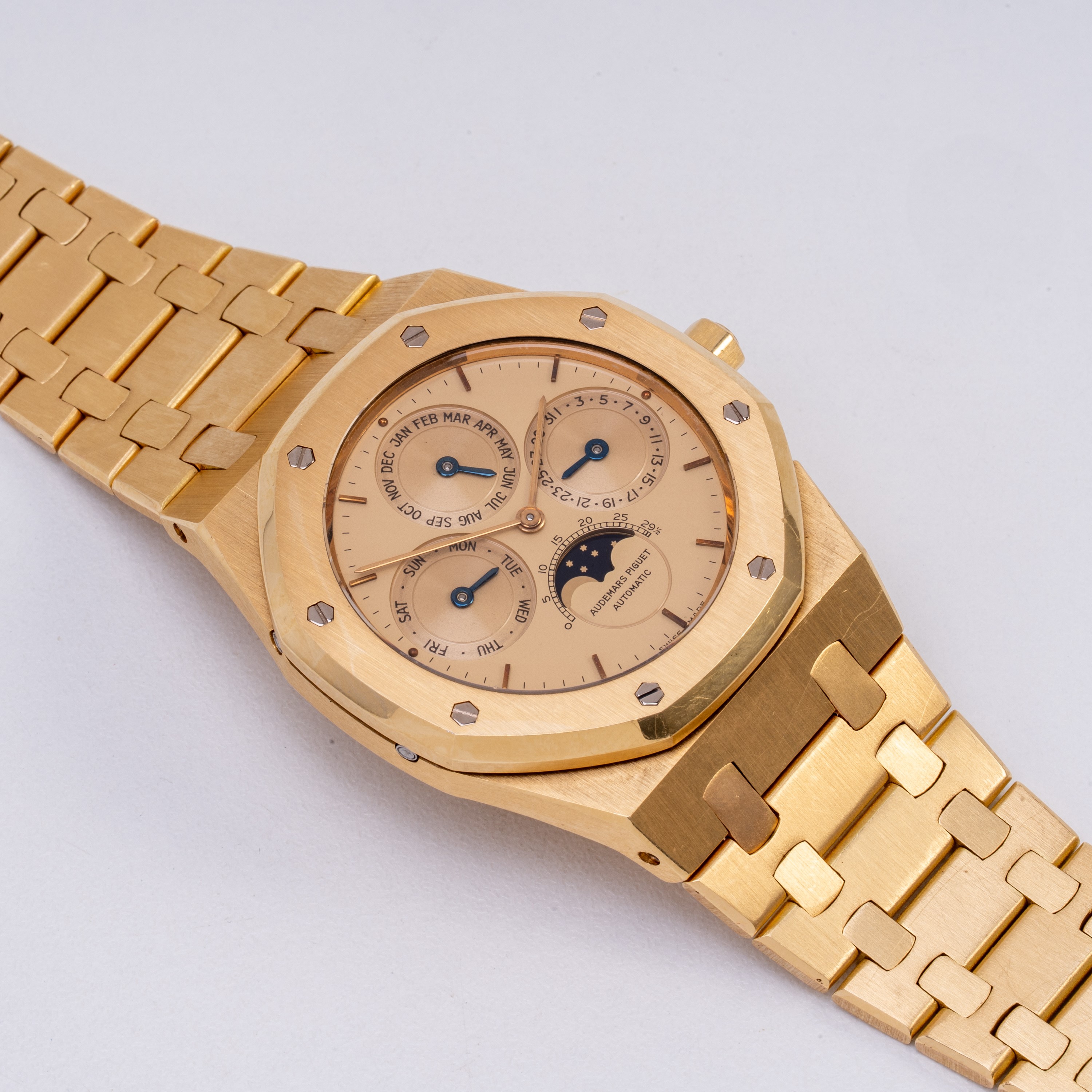 AUDEMARS PIGUET - ROYAL OAK PERPETUAL CALENDAR CALENDARIO PERPETUO A CARICA AUTOMATICA IN ORO GIA...