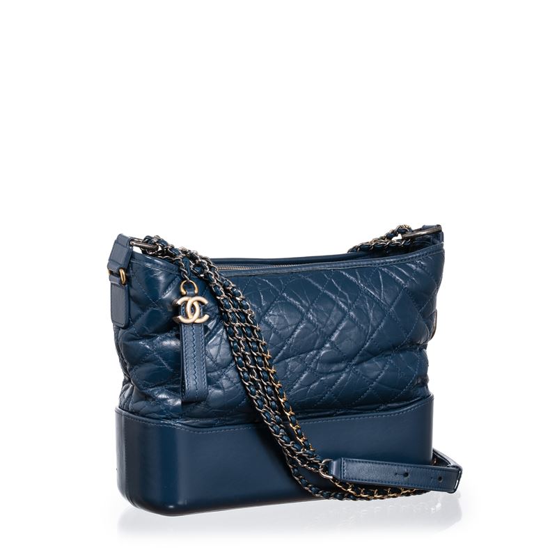 CHANEL BORSA GABRIELLE MEDIA IN PELLE EFFETTO INVECCHIATO BLU