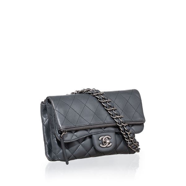 CHANEL - CHANEL MINI BAG MULTIPOCKET IN PELLE D’AGNELLO GRIGIA