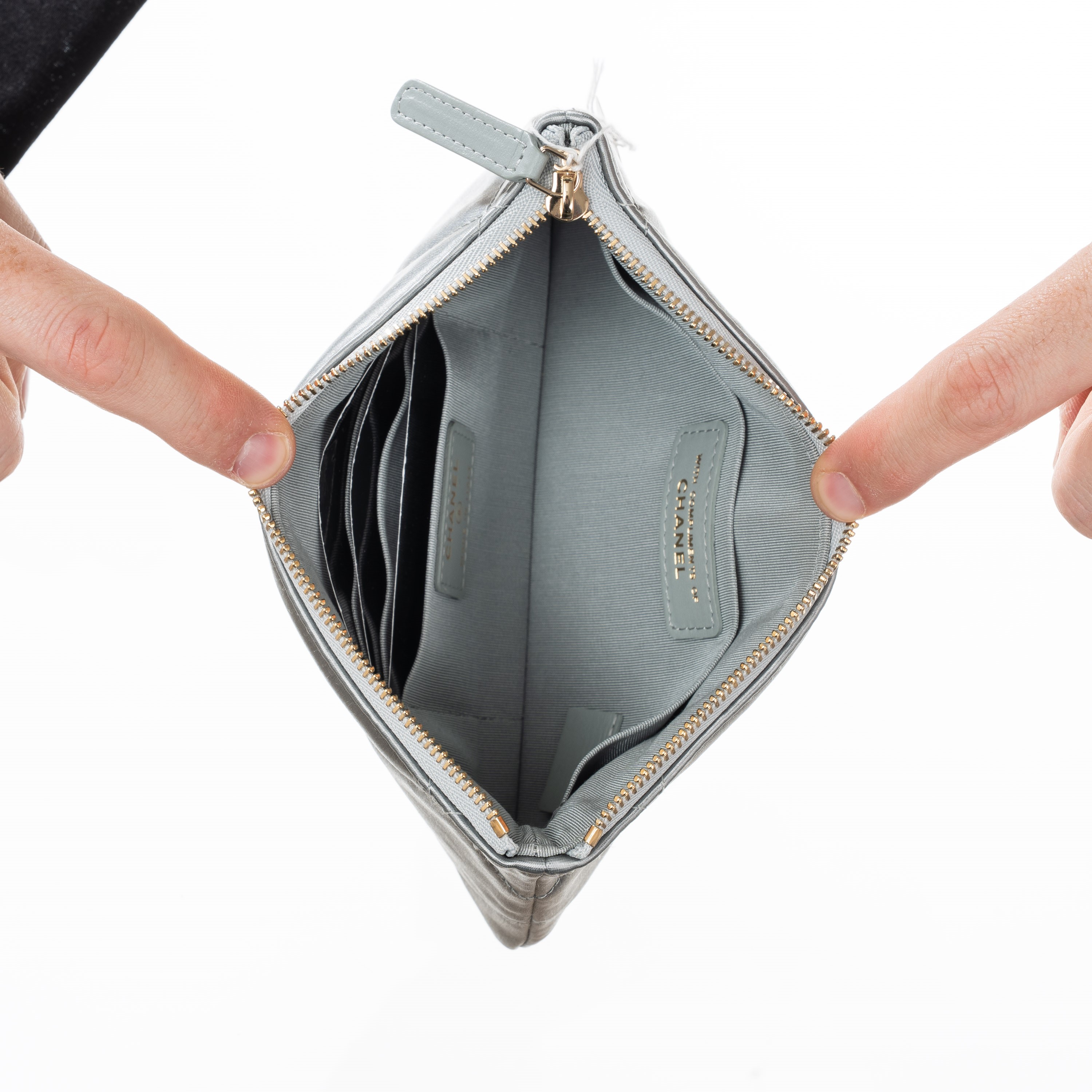 CHANEL POCHETTE 19 RASO VERDE ACQUA