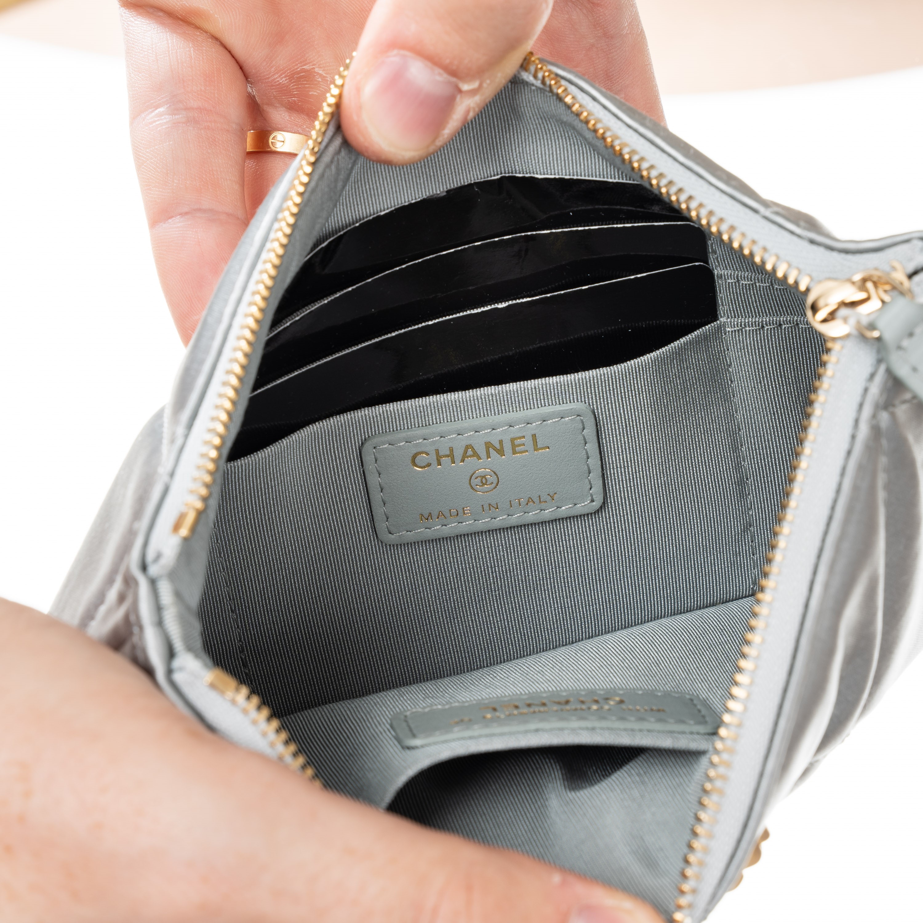 CHANEL POCHETTE 19 RASO VERDE ACQUA