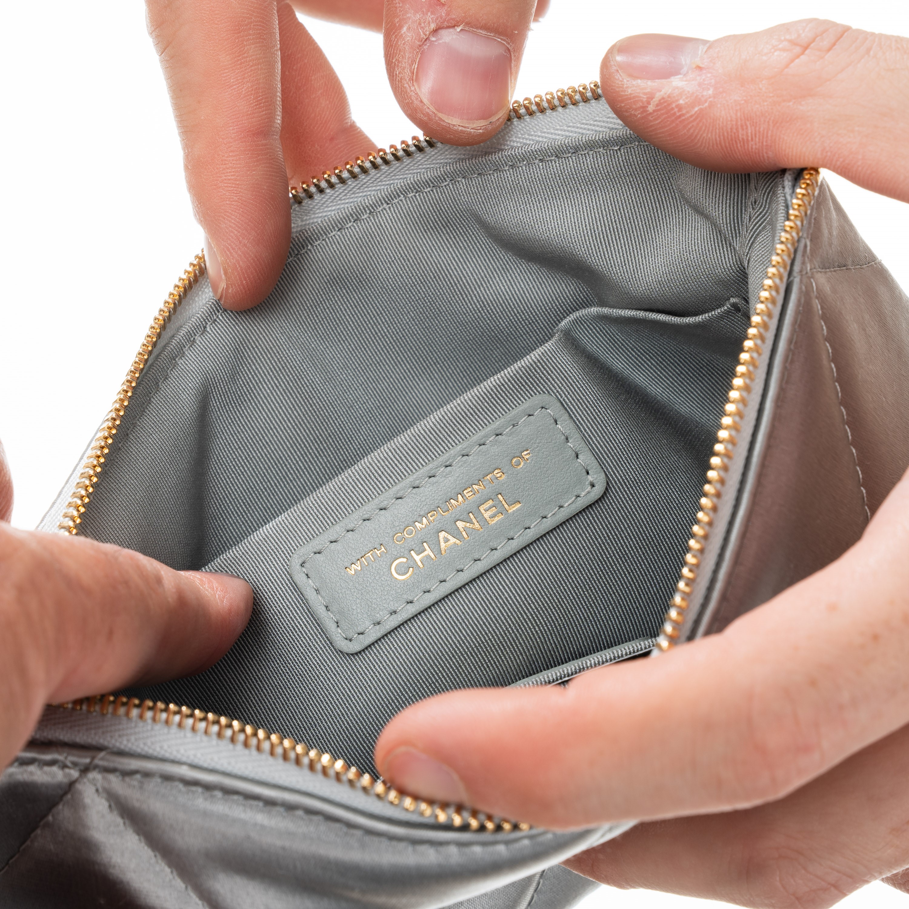 CHANEL POCHETTE 19 RASO VERDE ACQUA