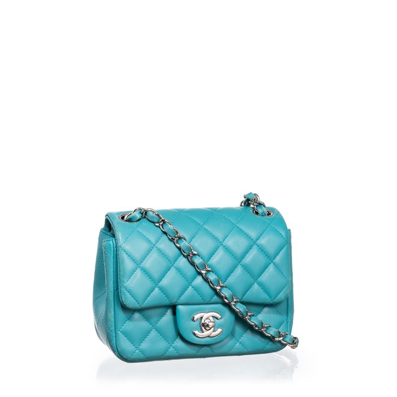CHANEL MINI SQUARE IN PELLE D’AGNELLO MATELASSÉ COLOR AZZURRO - 2014