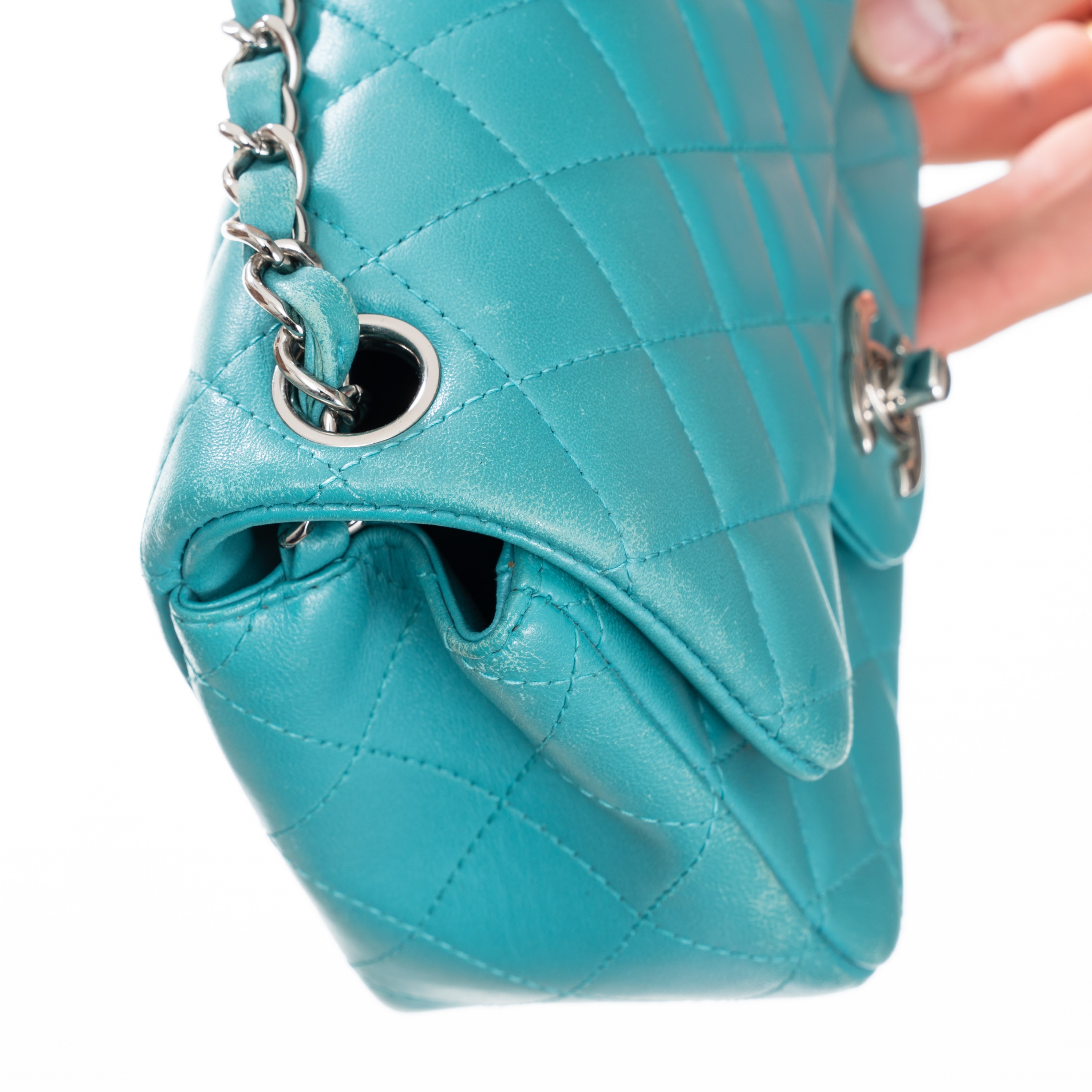 CHANEL MINI SQUARE IN PELLE D’AGNELLO MATELASSÉ COLOR AZZURRO - 2014