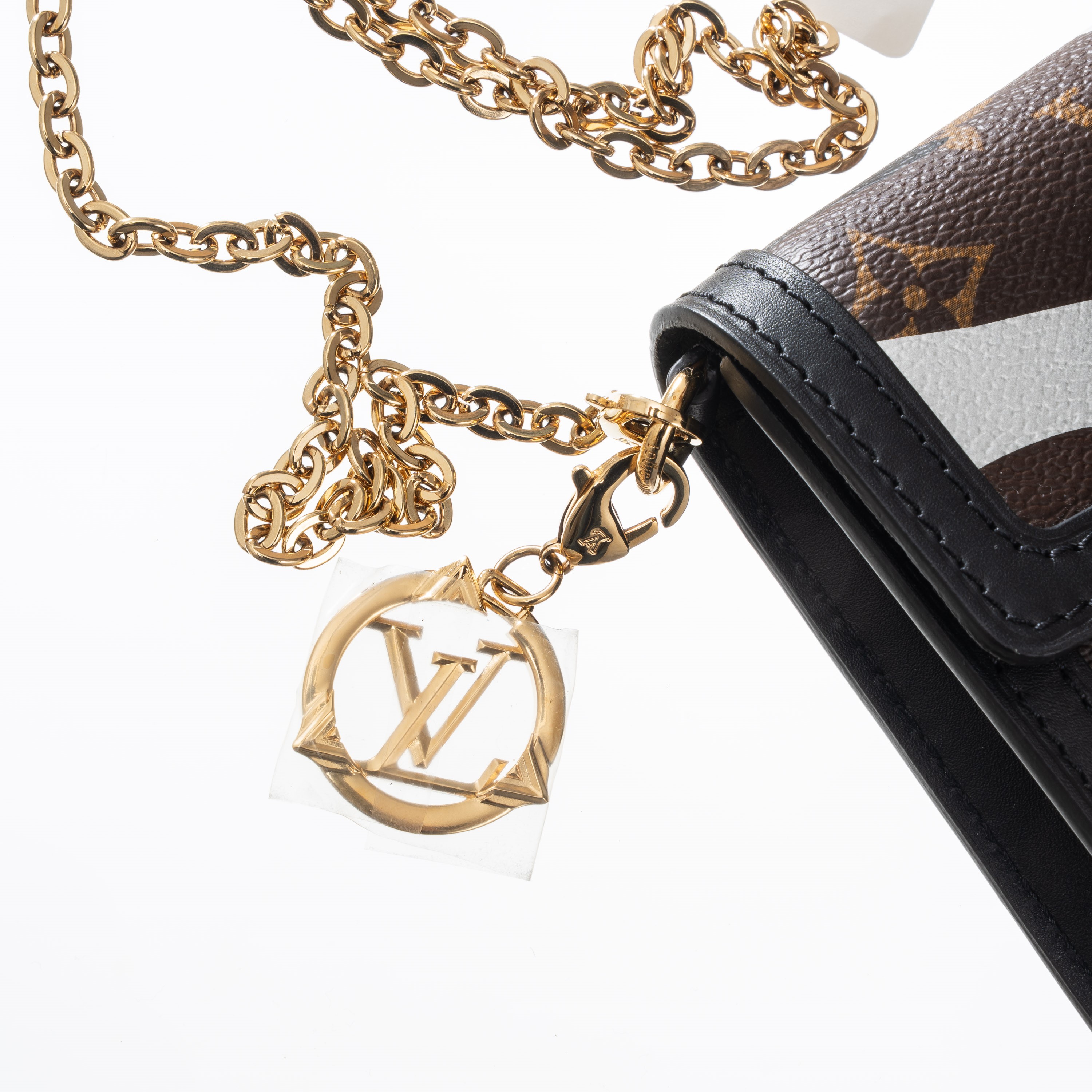 LOUIS VUITTON MARSUPIO DAUPHINE BB LV X LOL