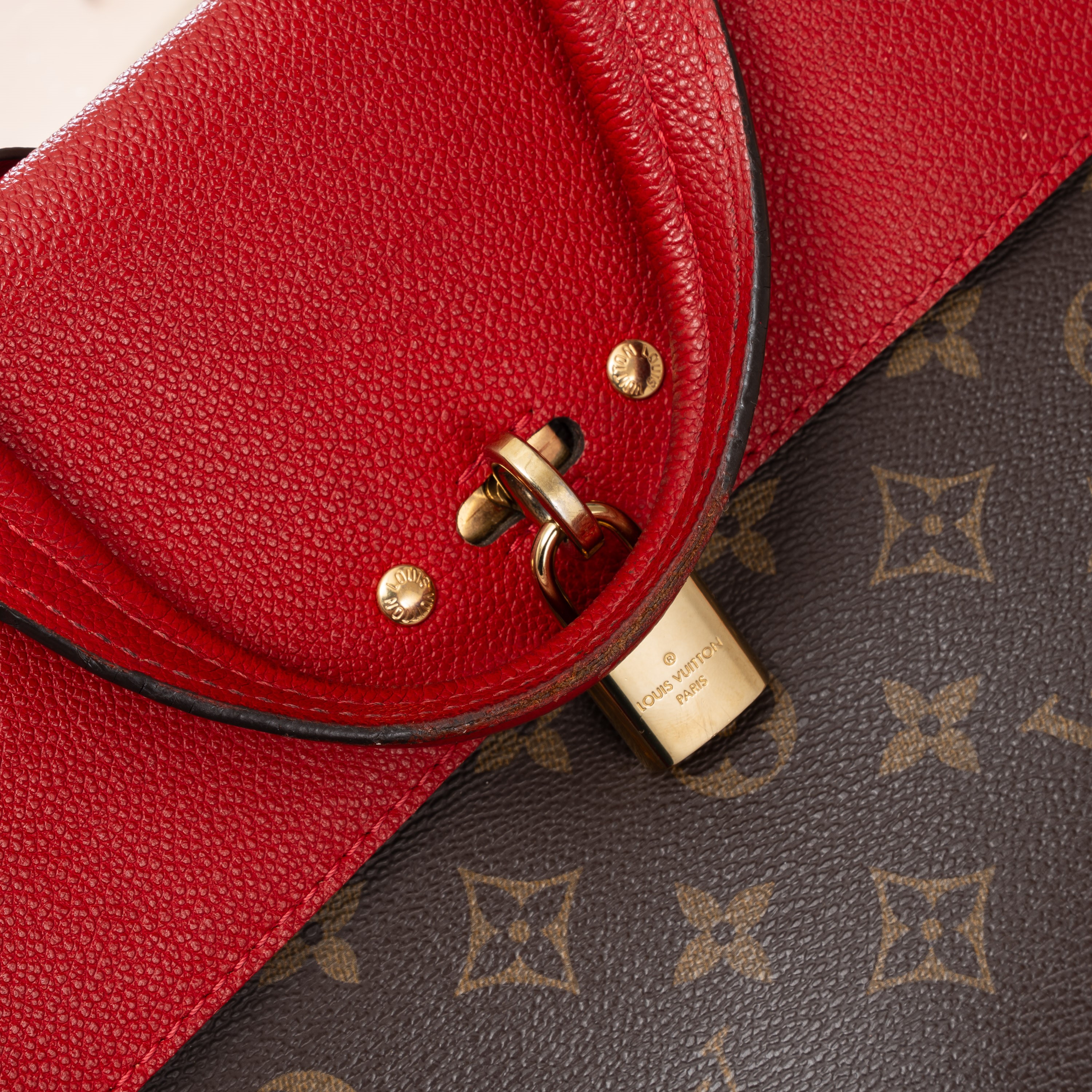LOUIS VUITTON BORSA VENUS IN TELA MONOGRAM E PELLE ROSSA