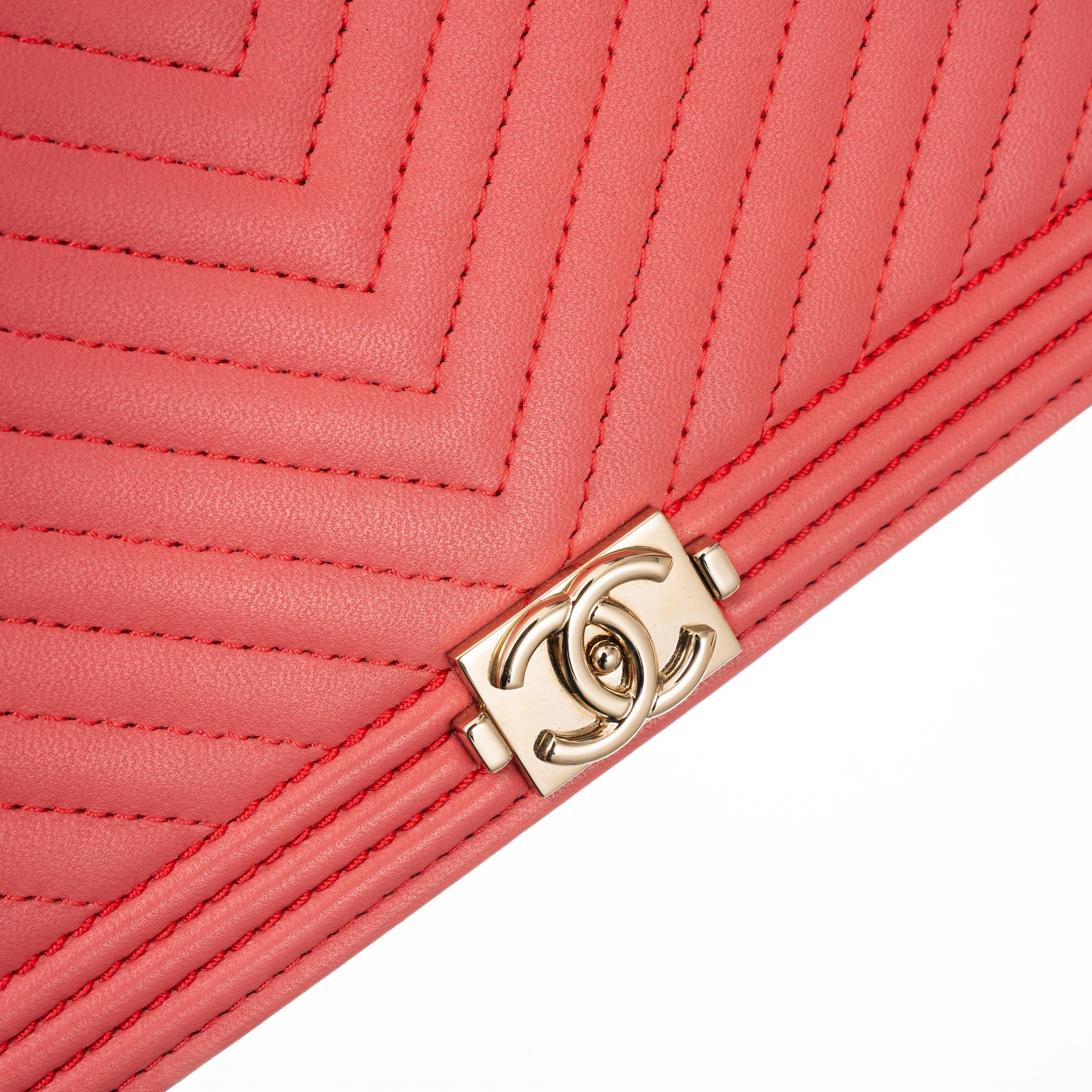 CHANEL WOC BOY CHEVRON IN PELLE D’AGNELLO ROSA E METALLERIA CHAMPAGNE