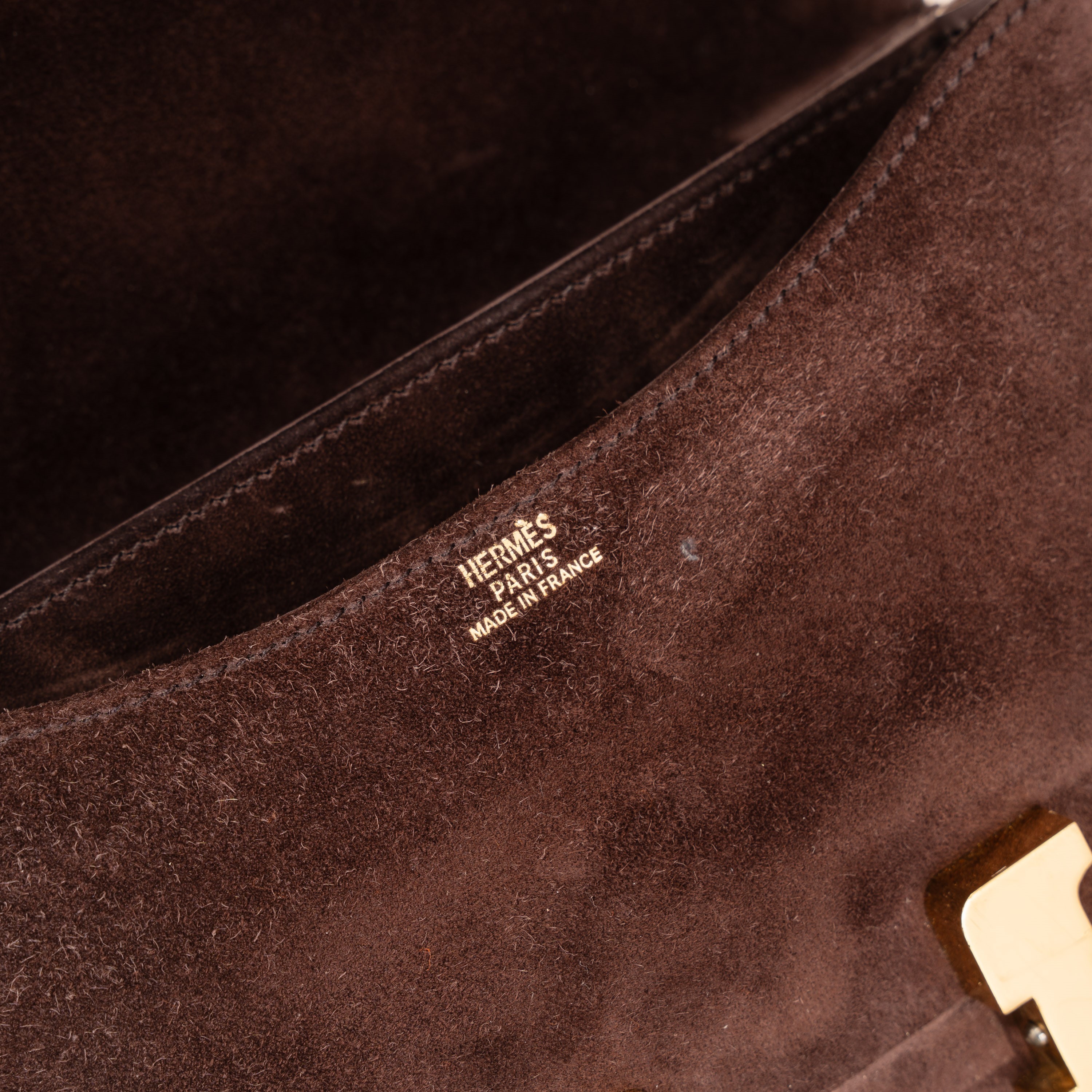 HERMÈS MINI CONSTANCE 18 IN PELLE SCAMOSCIATA MARRONE E METALLERIA DORATA