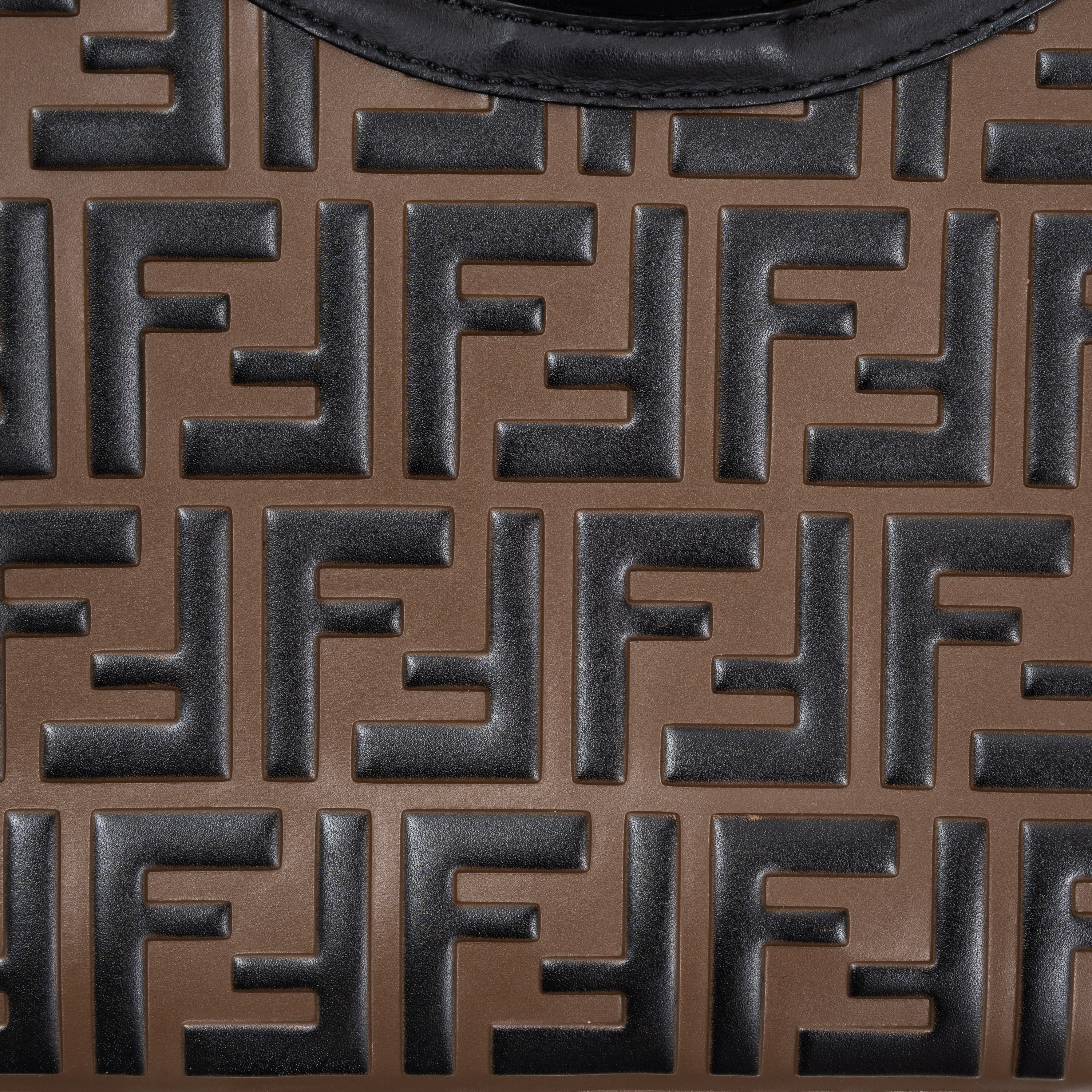 FENDI SHOPPING BAG RUNWAY IN PELLE CON STAMPA FF IN RILIEVO