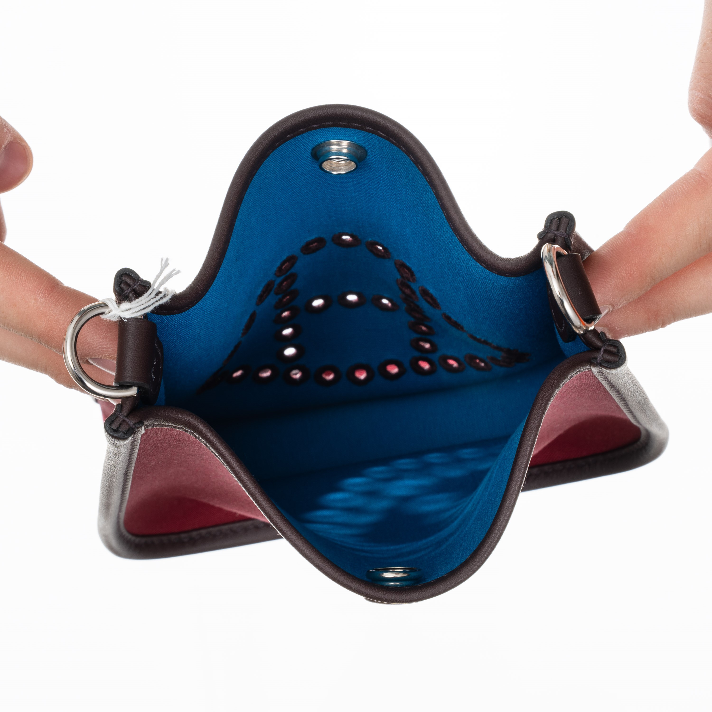 HERMÈS MINI NEO EVELYNE OFFICIER CANVAS E PELLAME SWIFT, COLOR RUBIS E ROUGE SELLIER, INTERNO BLU...