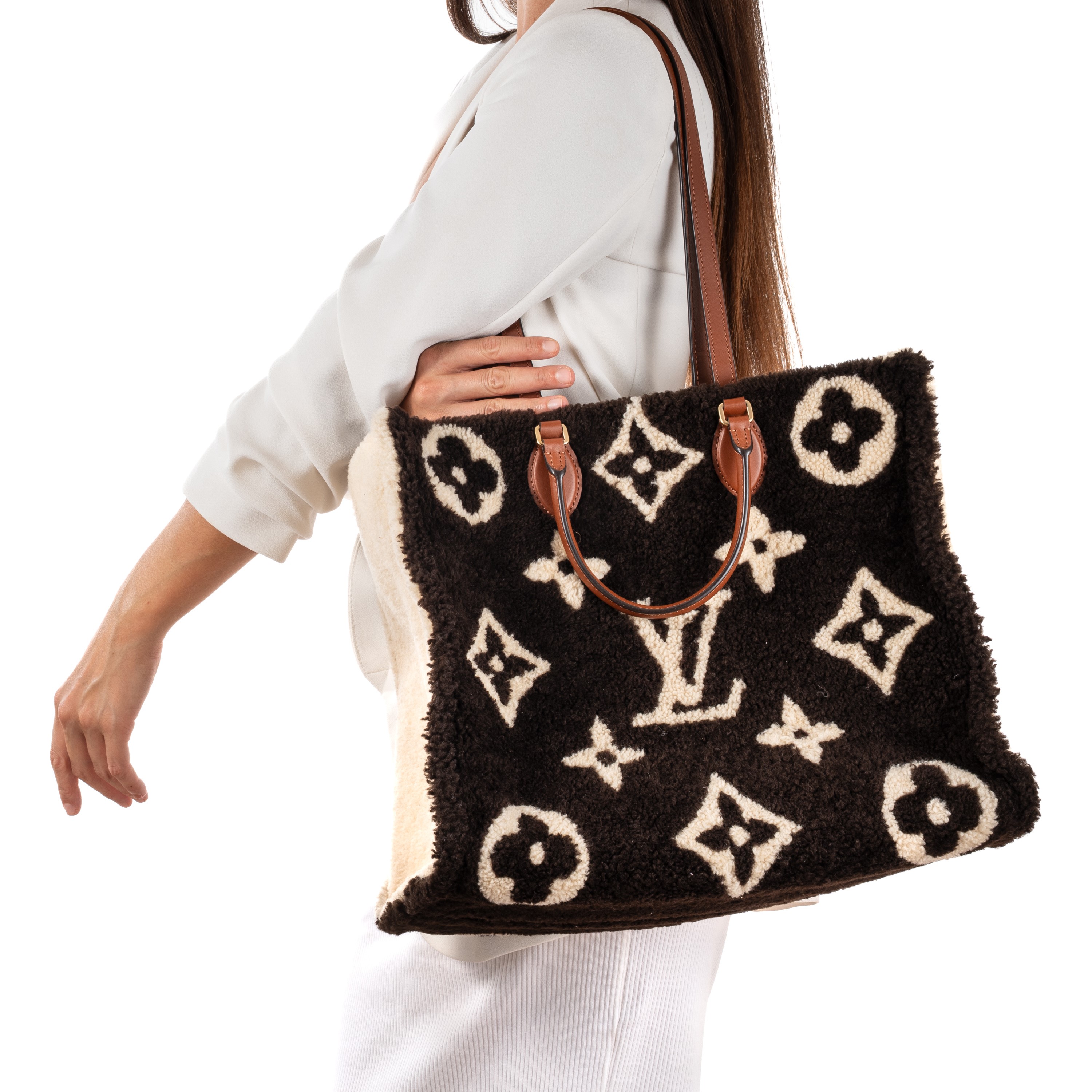 LOUIS VUITTON ONTHEGO GM LIMITED EDITION TEDDY - 2019