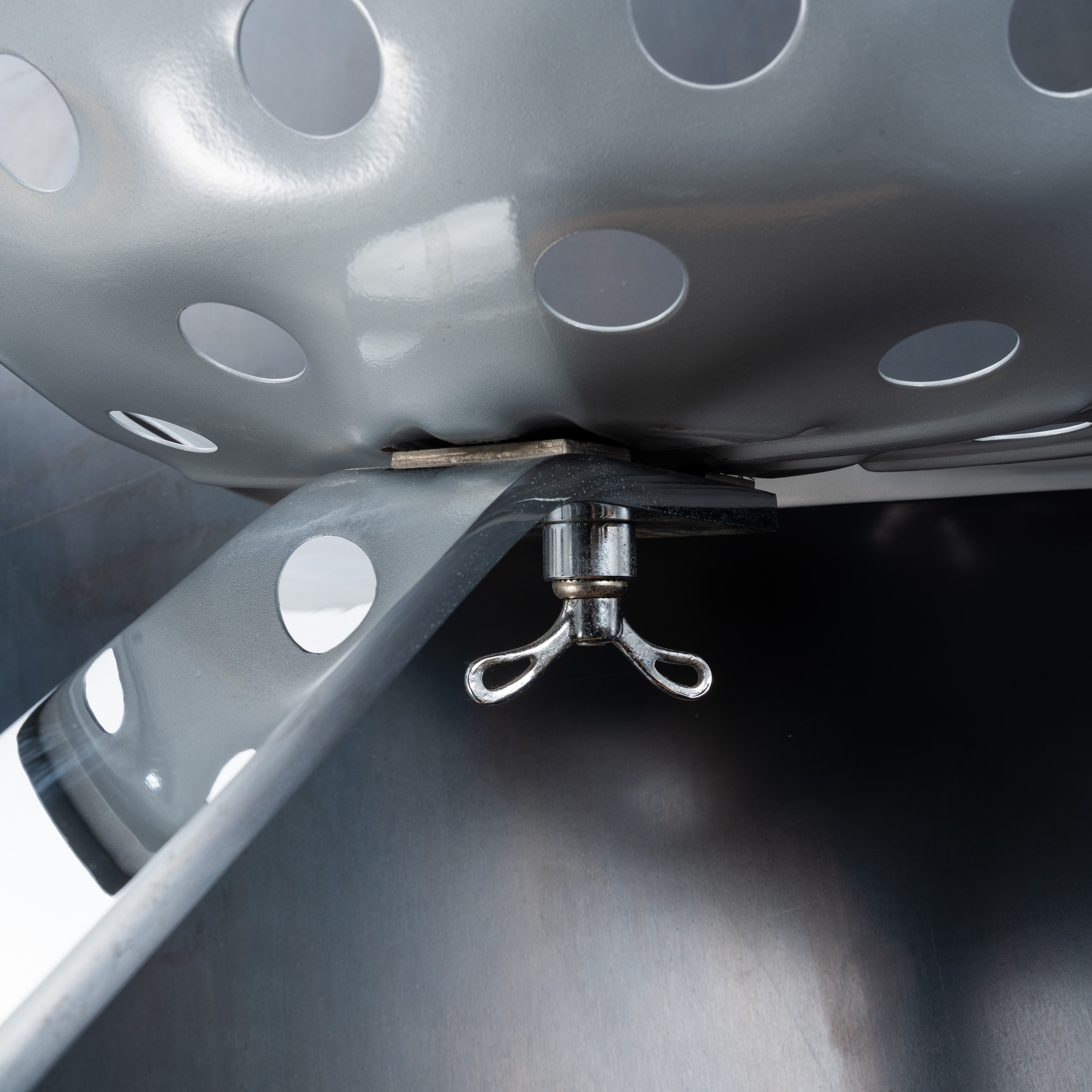 ACHILLE E PIERGIACOMO CASTIGLIONI, SGABELLO 'MEZZADRO'