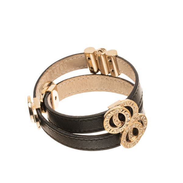 BULGARI - COLLARINO BULGARI IN PELLE COLORE NERO CON ELEMENTI DISTINTIVI