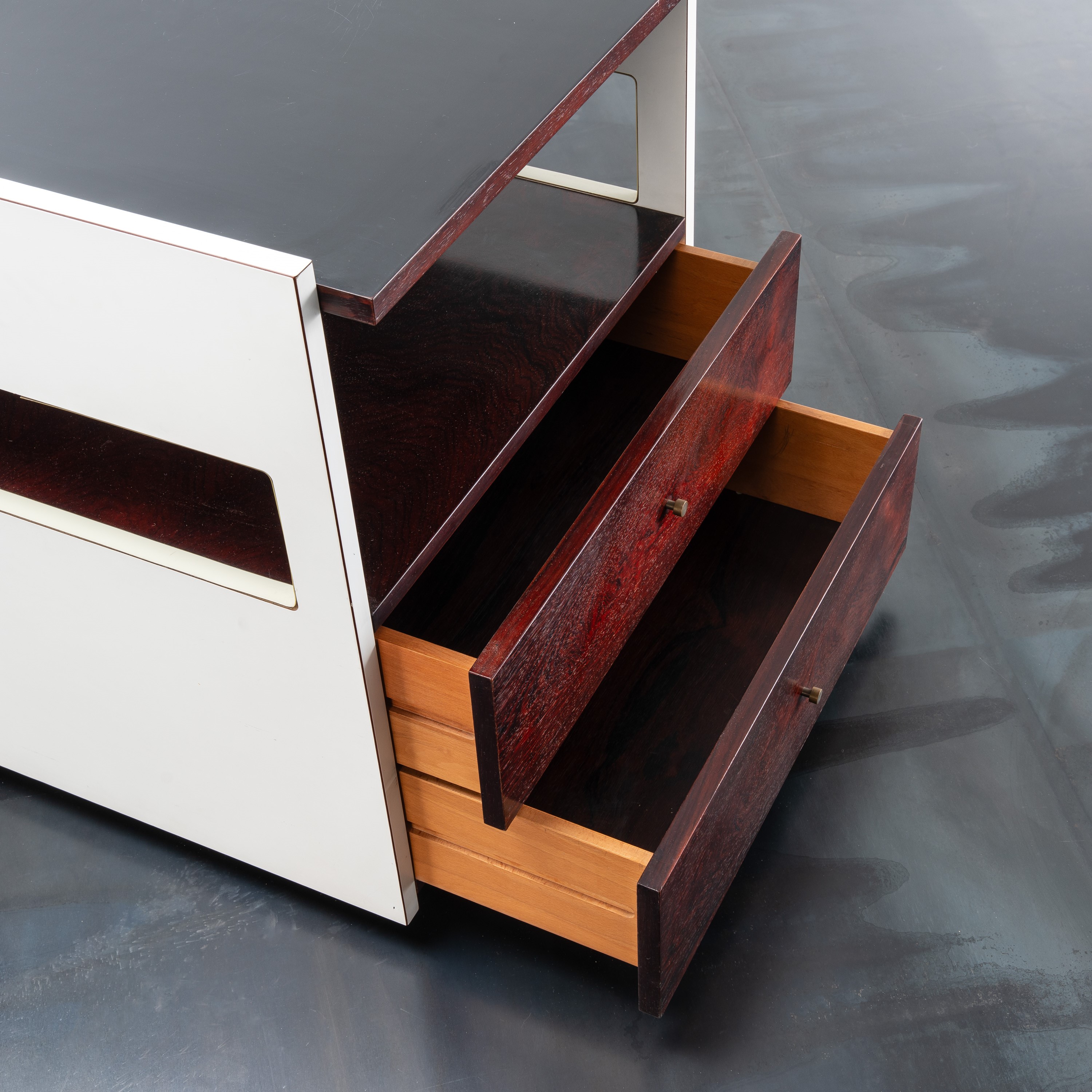 ANONIMO, MOBILE BAR