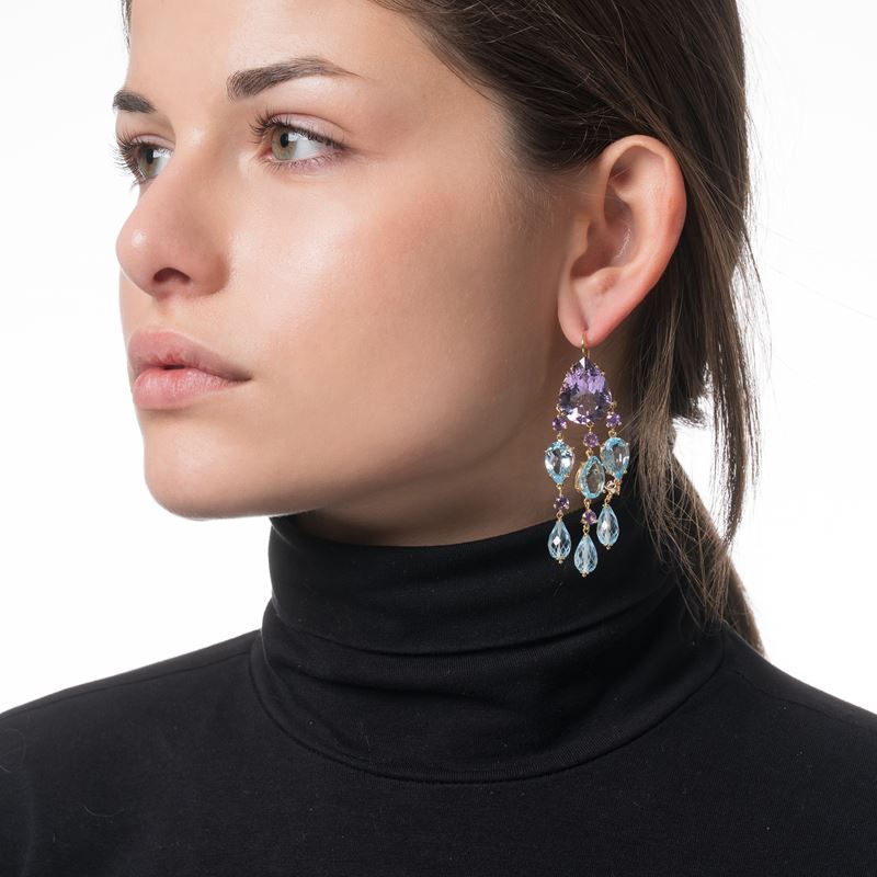 ORECCHINI IN ORO GIALLO CON AMETISTE E TOPAZI AZZURRI