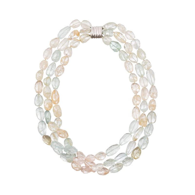 COLLANA IN ACQUAMARINA CON CHIUSURA IN ORO BIANCO