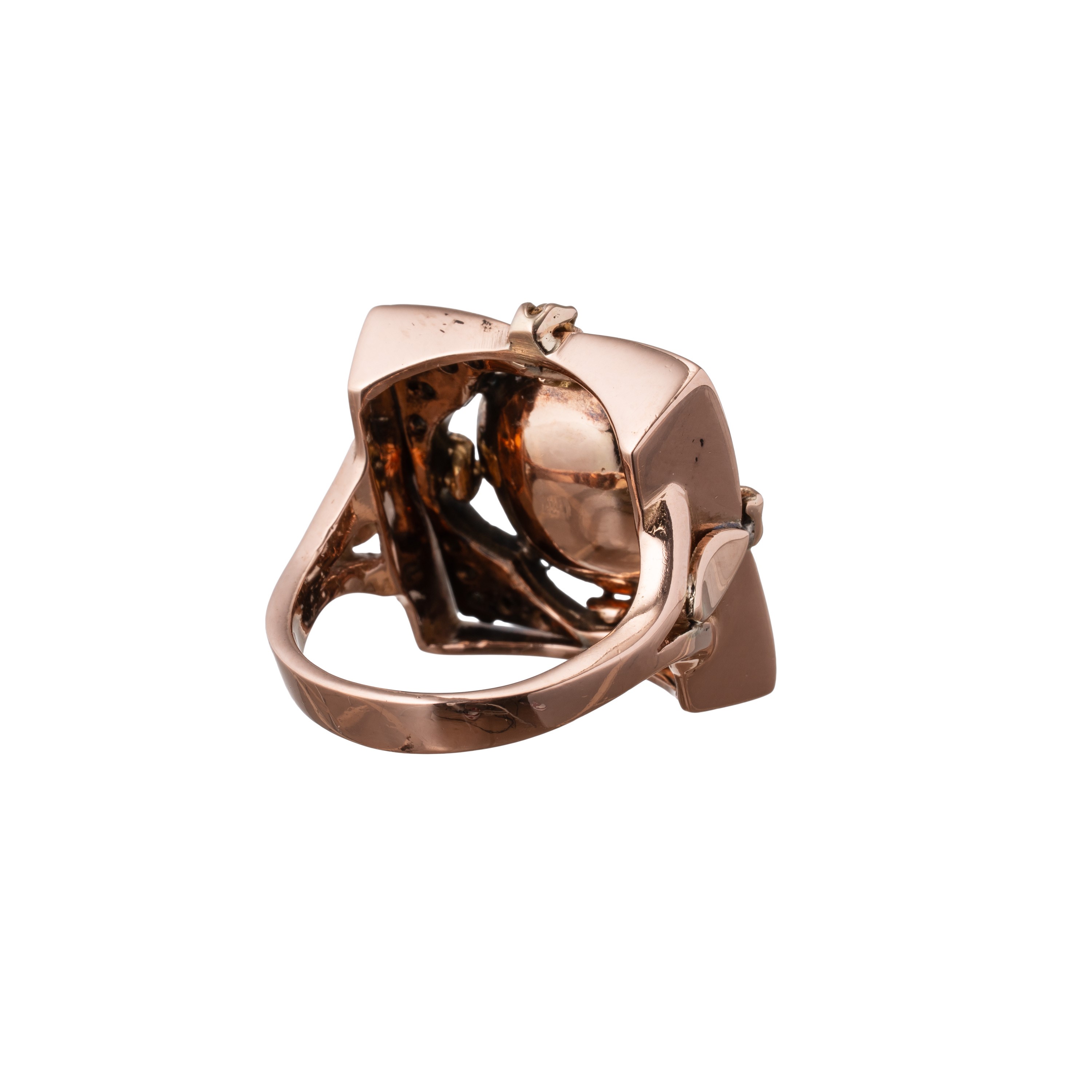 ANELLO IN ORO GIALLO E ARGENTO CON PERLA MABÉ E DIAMANTI