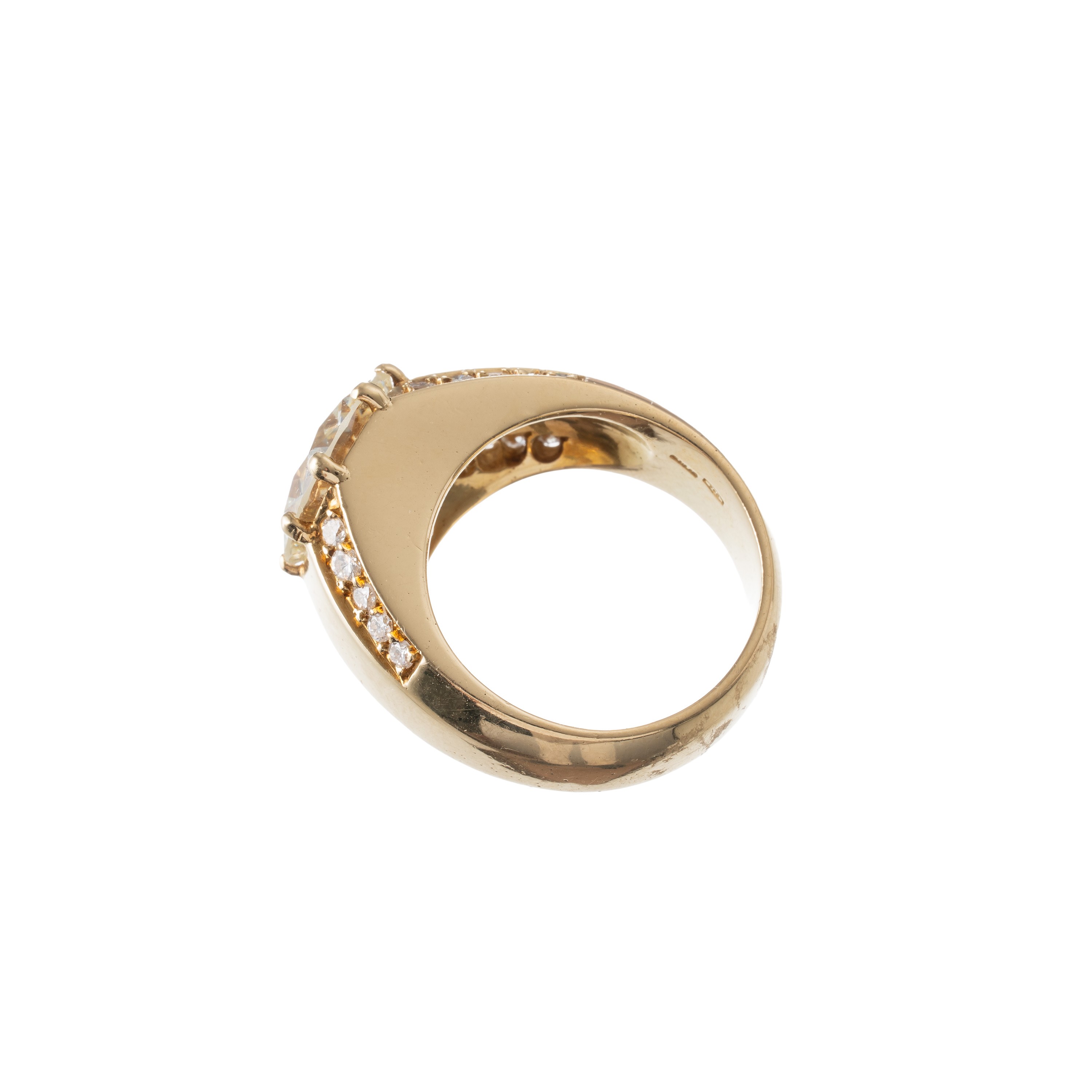 ANELLO IN ORO GIALLO 18 KT CON DIAMANTE