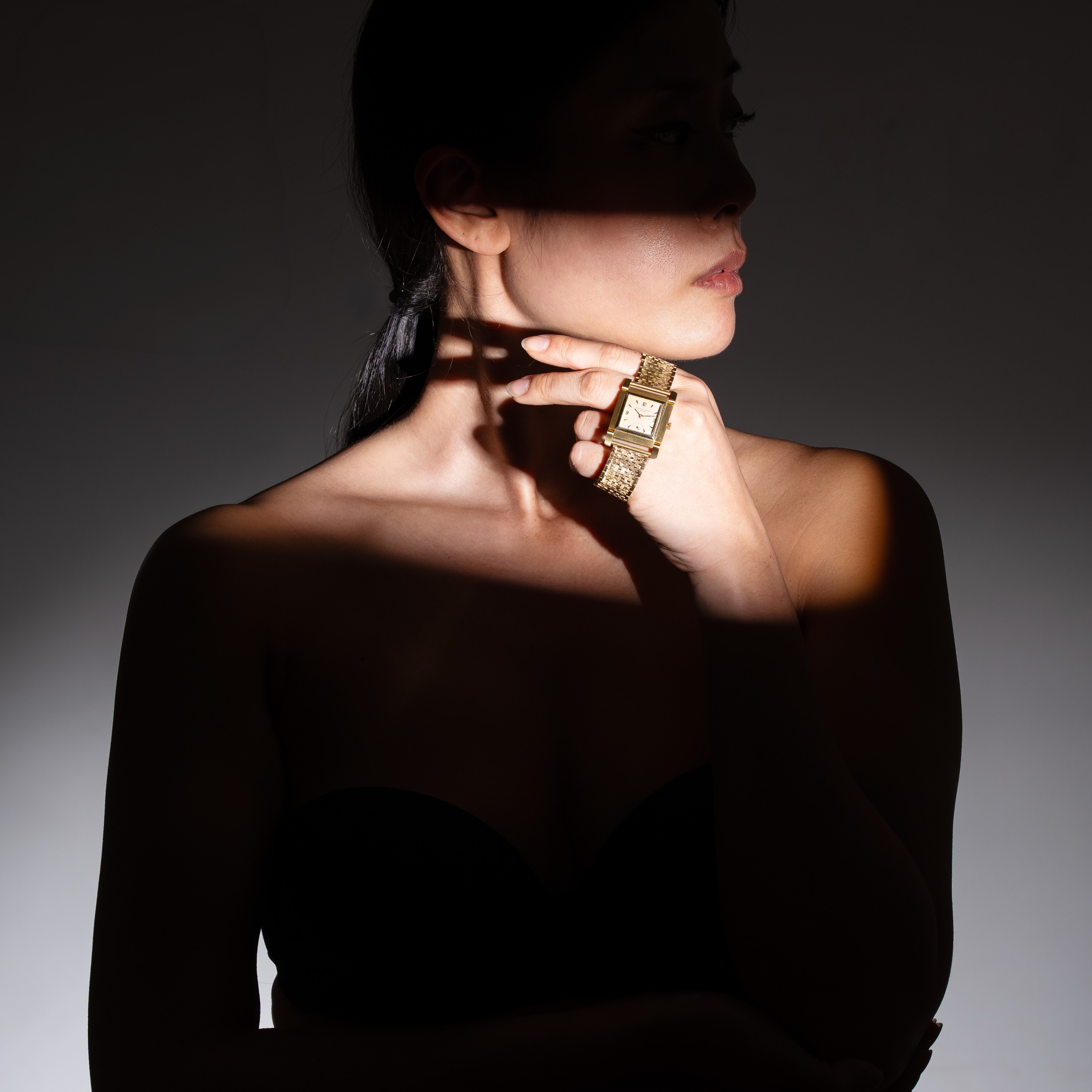 AUDEMARS PIGUET OROLOGIO SOLO TEMPO A CARICA MANUALE CON CASSA IN ORO GIALLO 18 KT CON ANSE MOBIL...