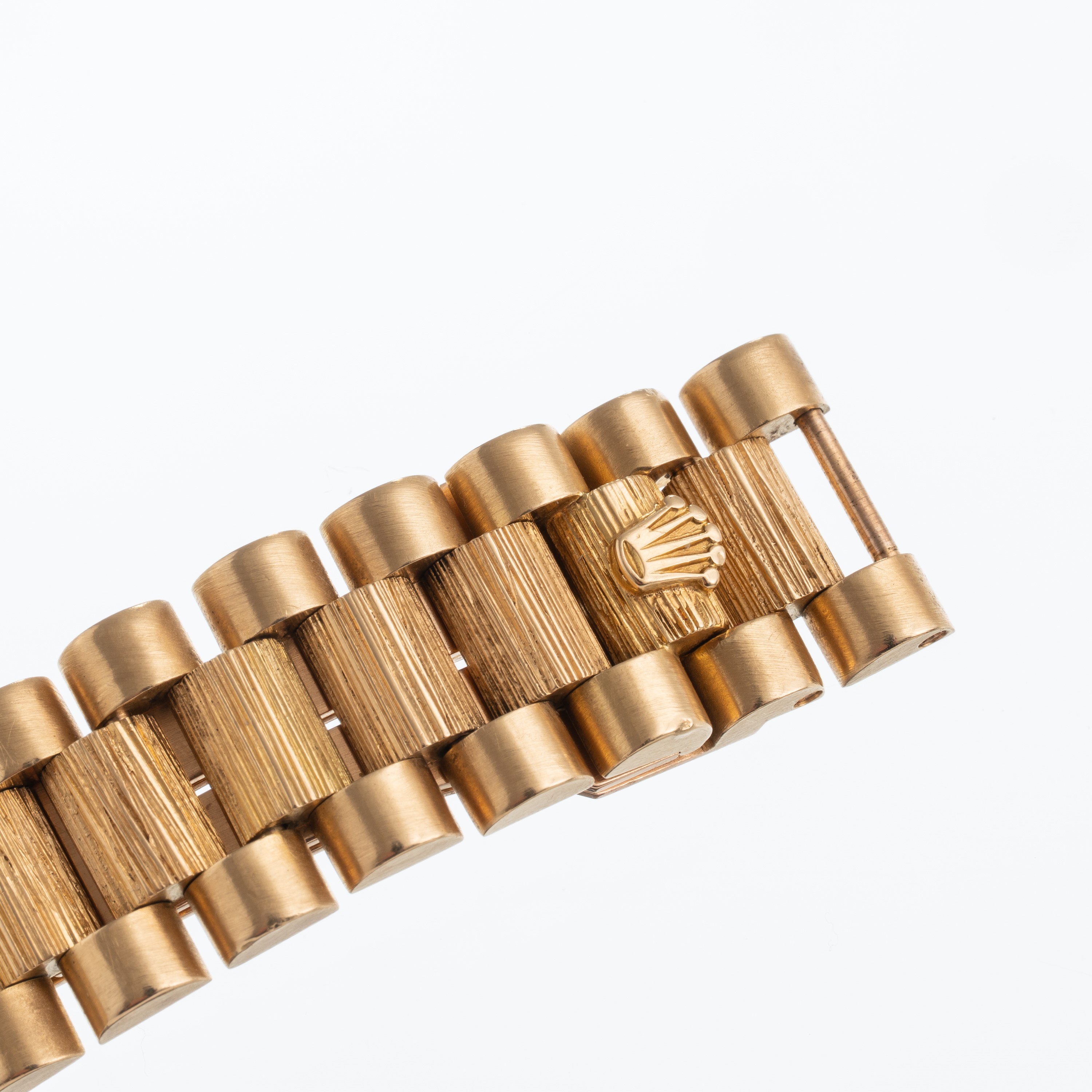 ROLEX - DAY DATE OROLOGIO DAY DATE IN ORO GIALLO 18 KT CON QUADRANTE CHAMPAGNE, GHIERA CON LAVORA...