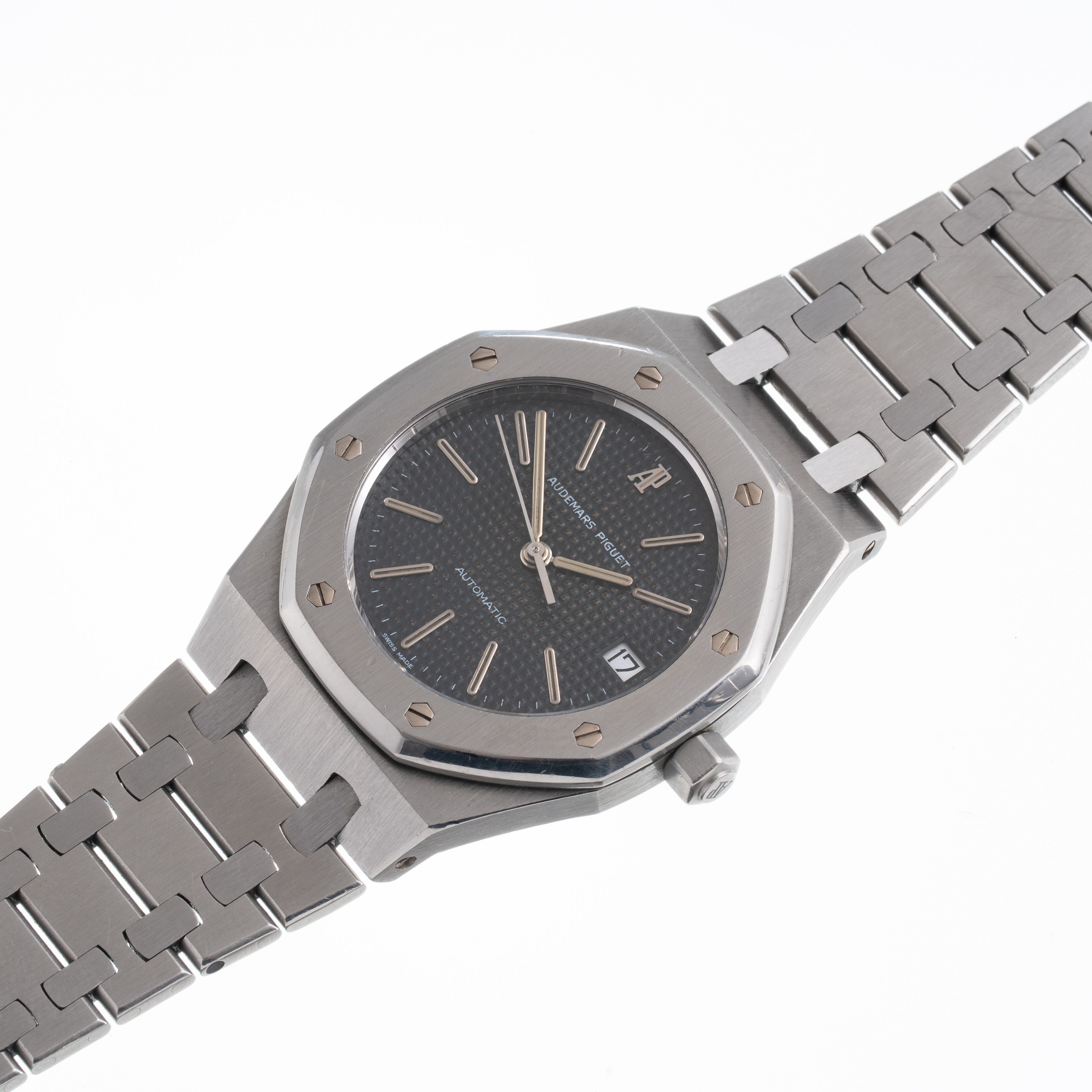 AUDEMARS PIGUET - ROYAL OAK OROLOGIO SOLO TEMPO A CARICA AUTOMATICA IN ACCIAIO CON QUADRANTE NERO...