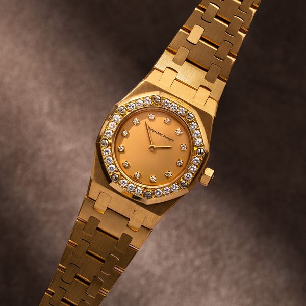 AUDEMARS PIGUET - ROYAL OAK LADY  OROLOGIO SOLO TEMPO AL QUARZO IN ORO GIALLO 18 KT CON BRACCIALE IN  [..]