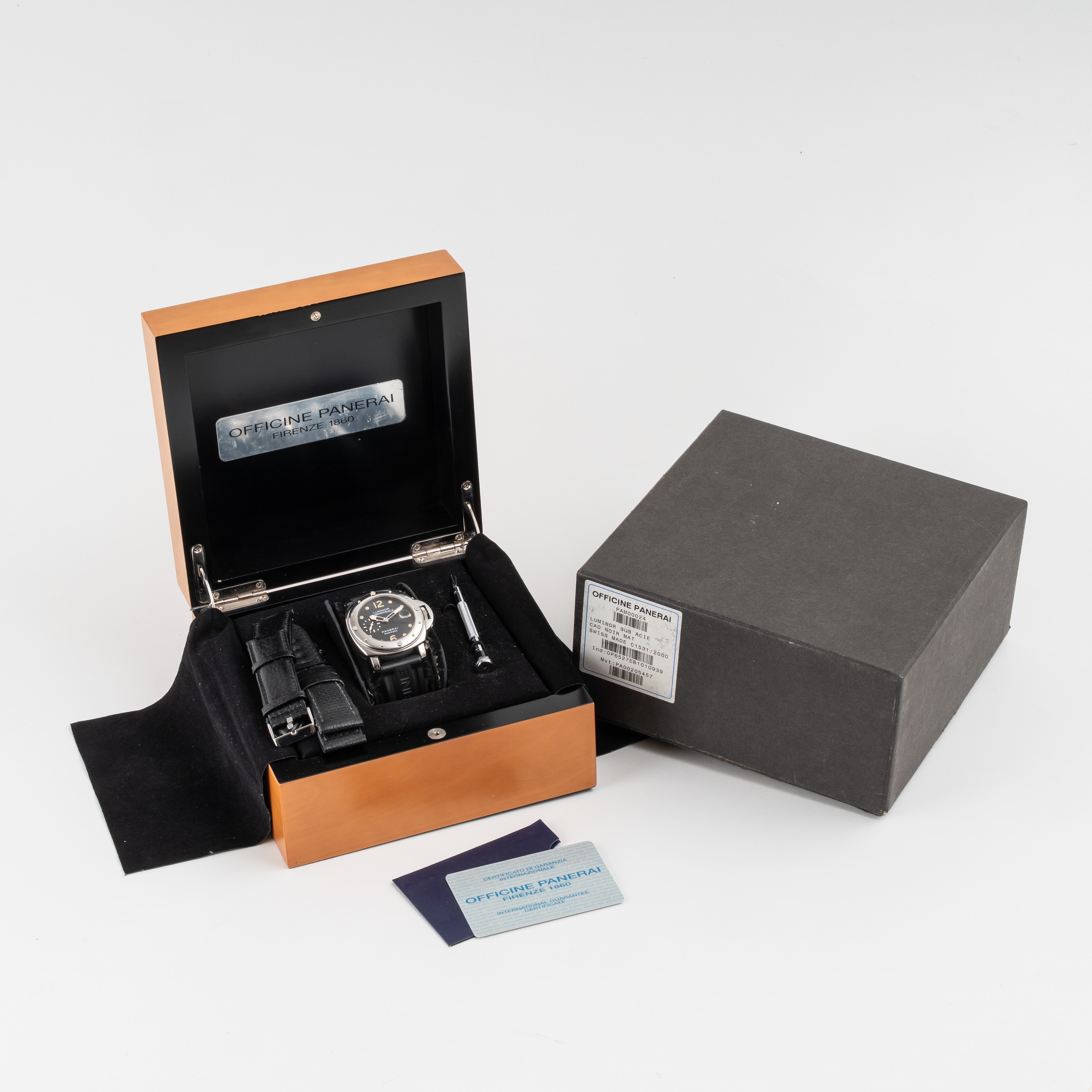 PANERAI - PAM 2402 OROLOGIO SOLO TEMPO A CARICA AUTOMATICA IN ACCIAIO CON GHIERA UNIDIREZIONALE E...