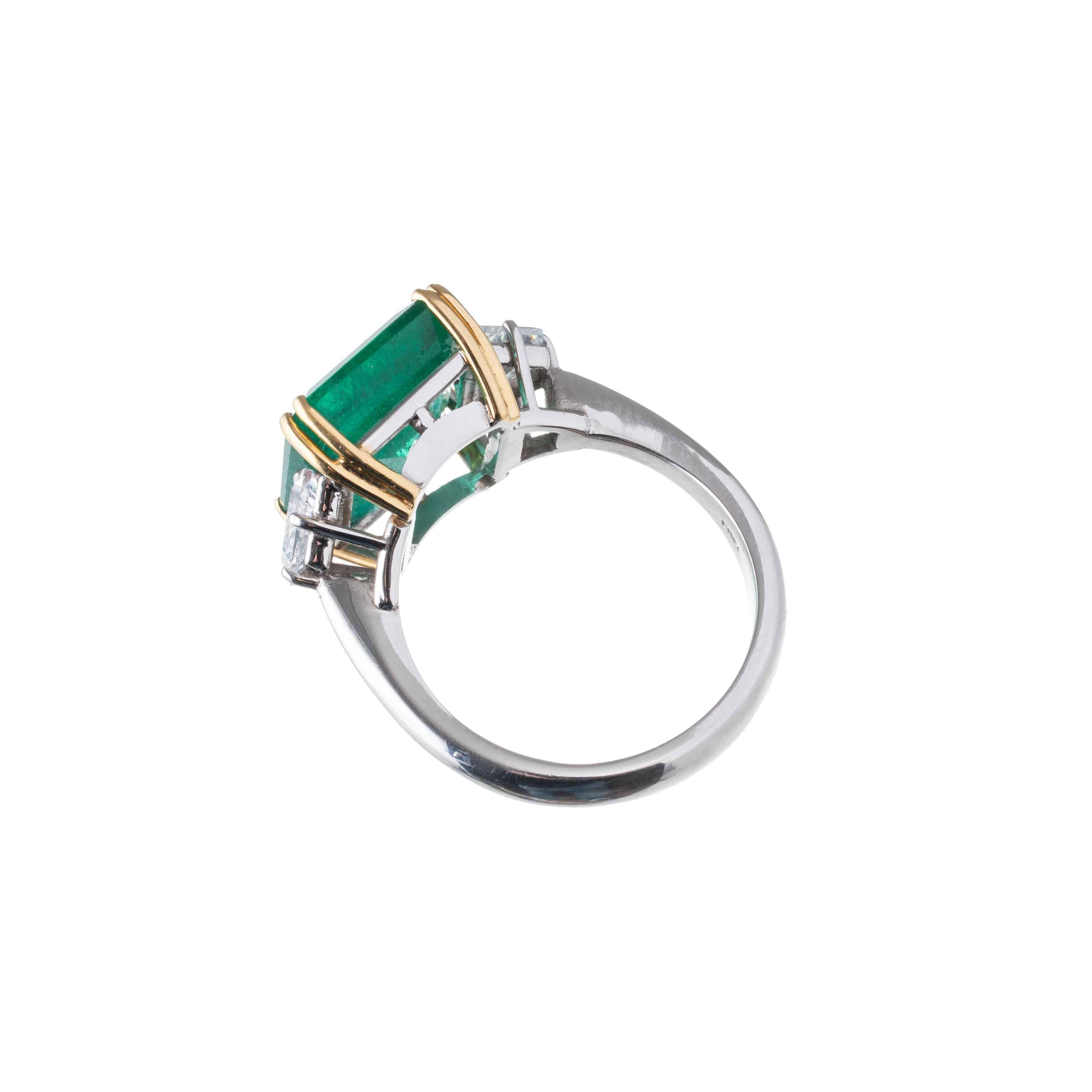 ANELLO IN ORO BIANCO E GIALLO 18 KT CON DIAMANTI E SMERALDO