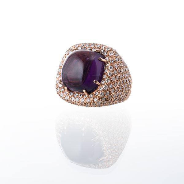 ANELLO IN ORO GIALLO 18 KT CON AMETISTA CABOUCHON E BRILLANTI